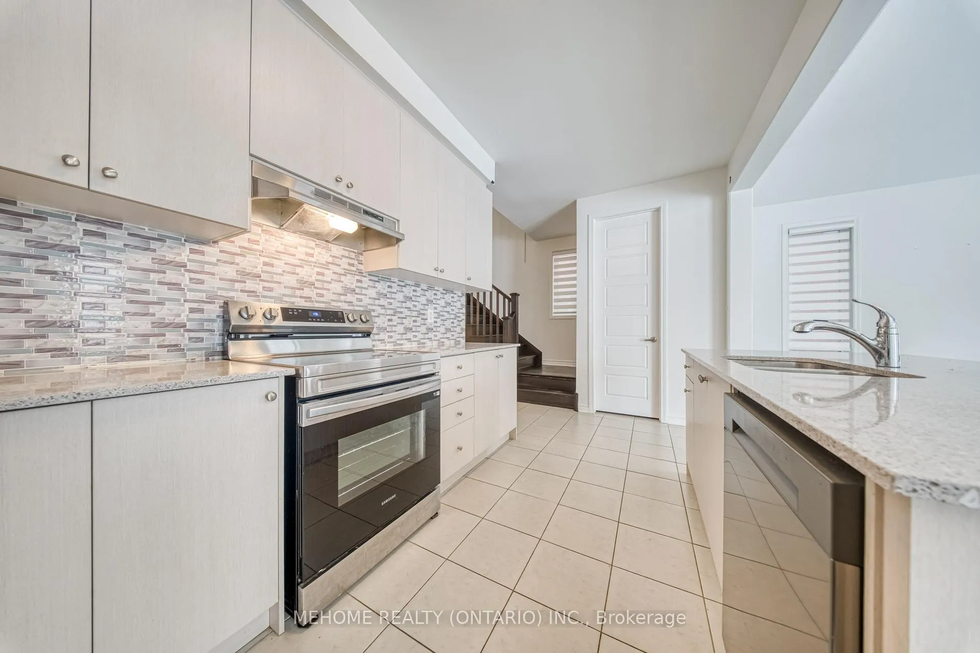 Photo 10 of 1851 Passionfruit Grove, Pickering, Rural Pickering — HOMEH