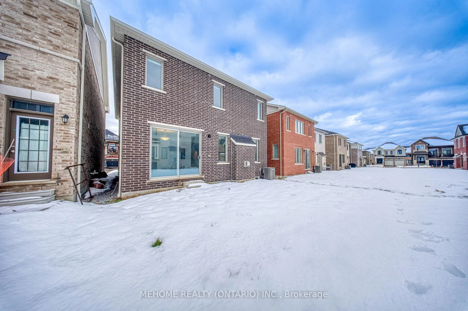 Photo 43 of 1851 Passionfruit Grove, Pickering, Rural Pickering — HOMEH