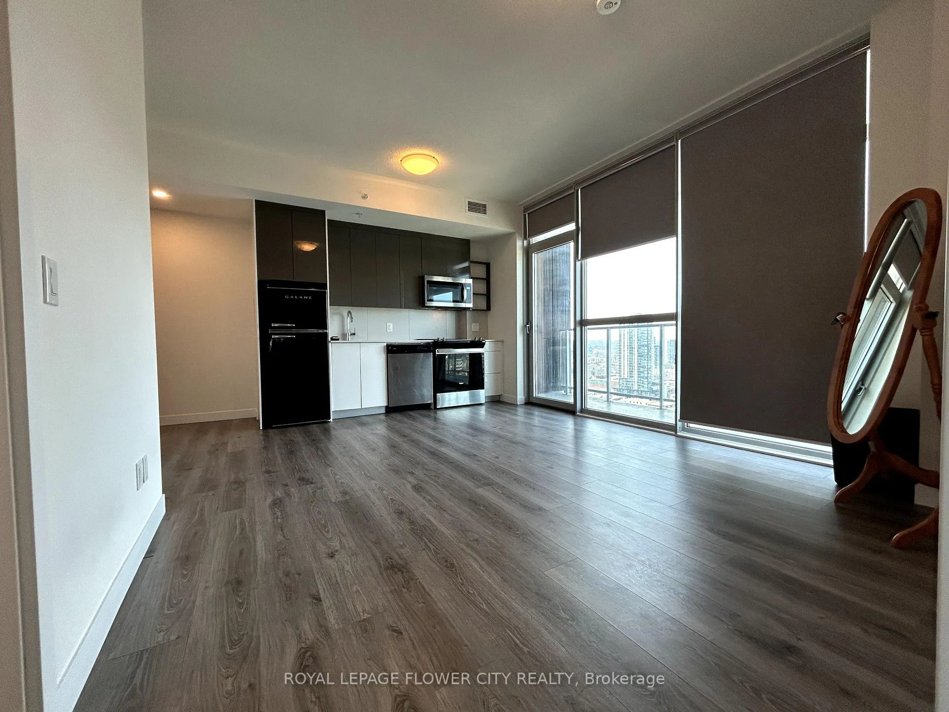 Photo 5 of Unit 2107, 60 Fredrick Street, Bracebridge, Draper — HOMEH