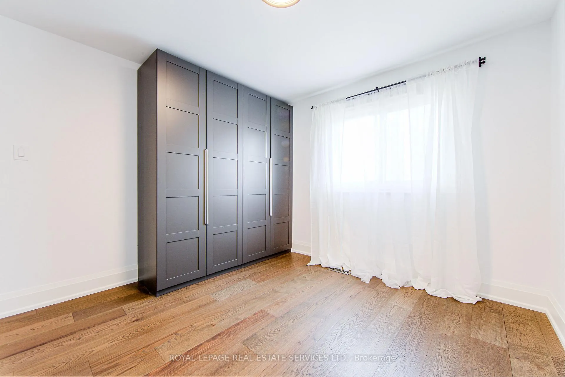Photo 24 of 27 Poplar Crescent, Aurora, Aurora Highlands — HOMEH