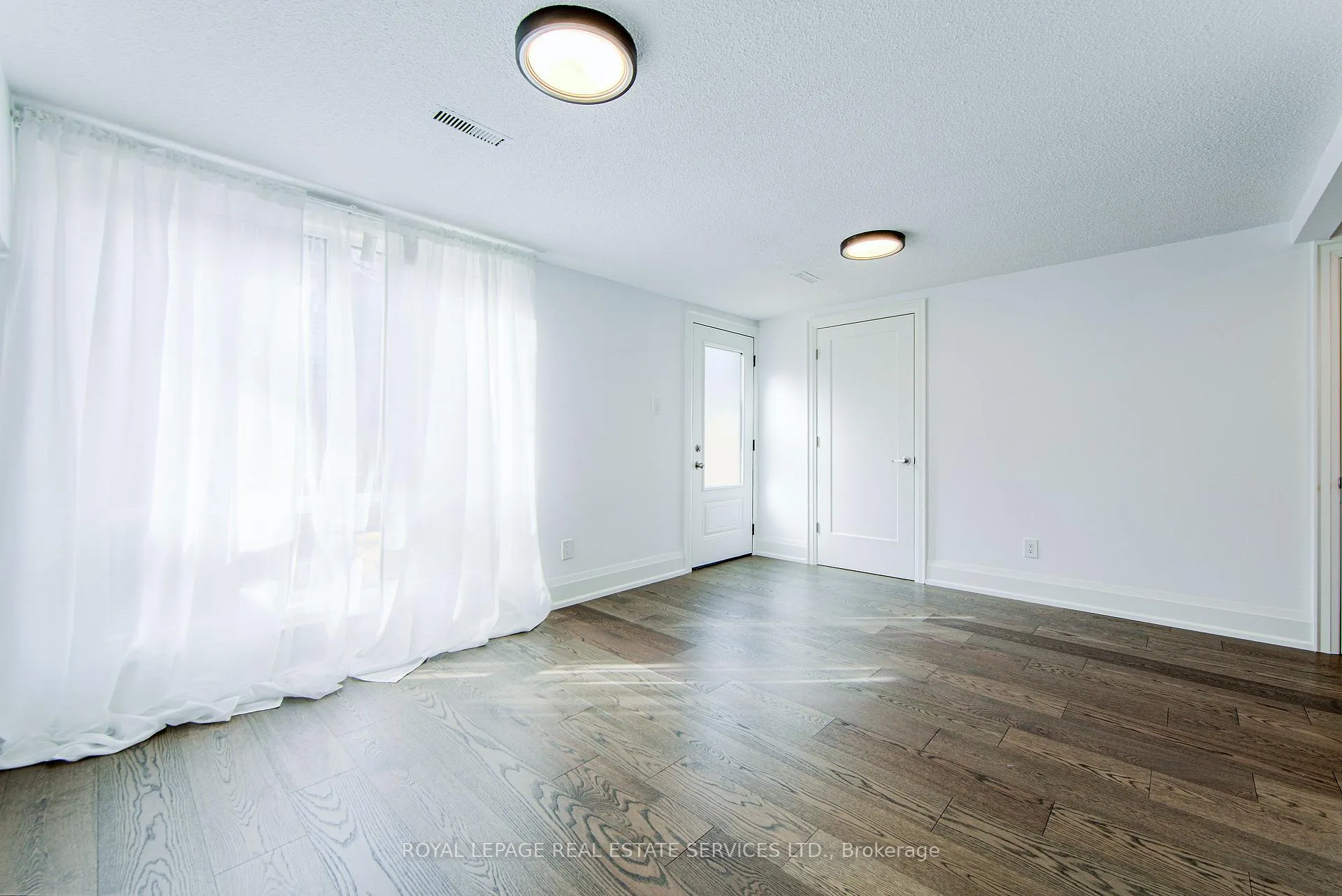 Photo 34 of 27 Poplar Crescent, Aurora, Aurora Highlands — HOMEH