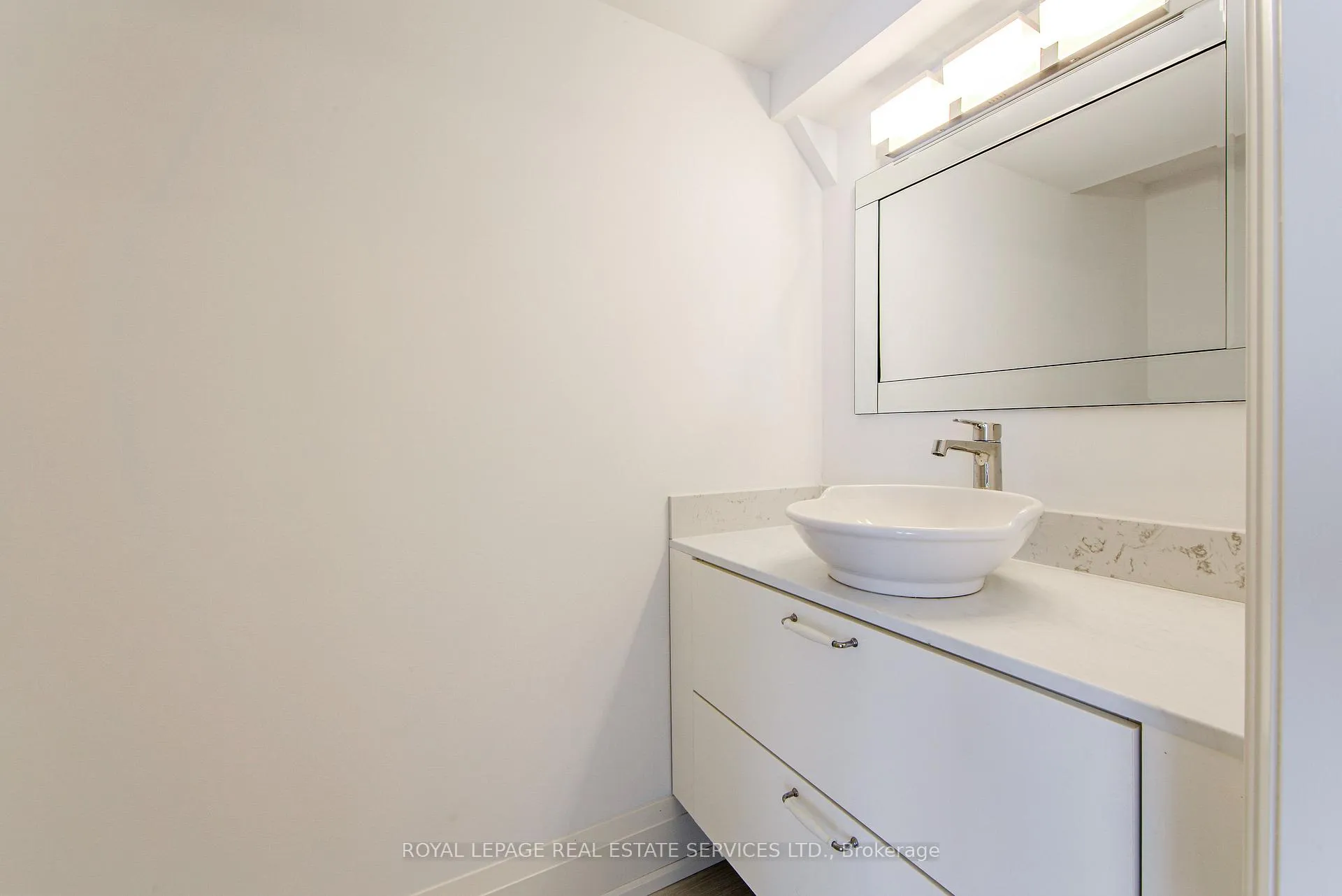 Photo 35 of 27 Poplar Crescent, Aurora, Aurora Highlands — HOMEH