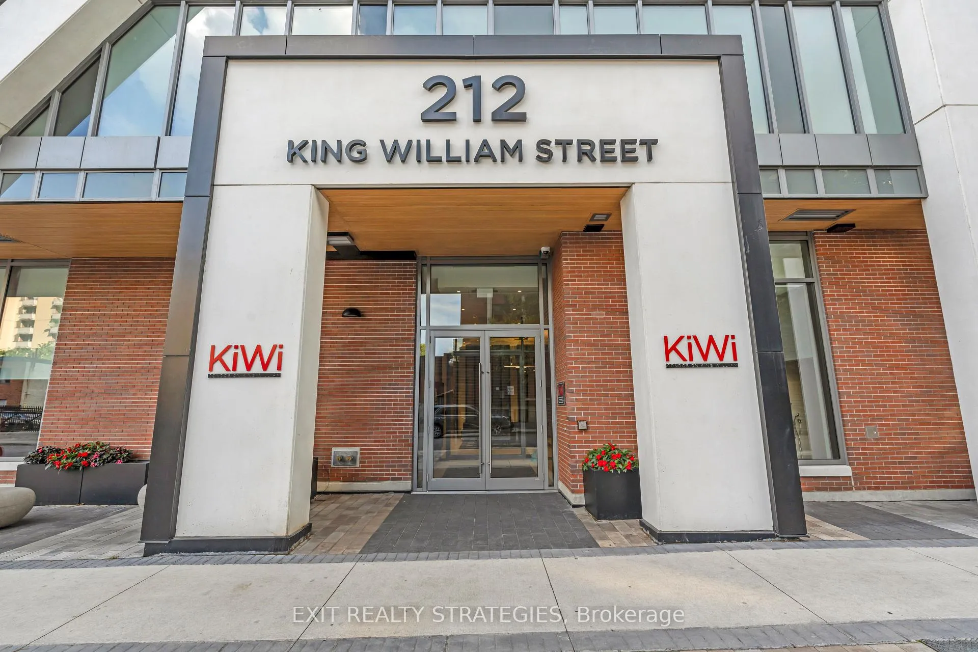 Photo 3 of Unit 521, 212 King William Street E, Hamilton, Beasley — HOMEH