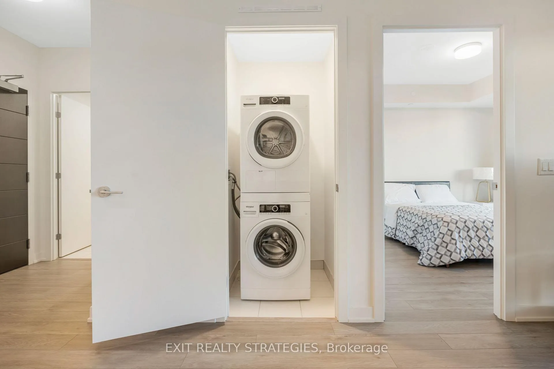 Photo 19 of Unit 521, 212 King William Street E, Hamilton, Beasley — HOMEH