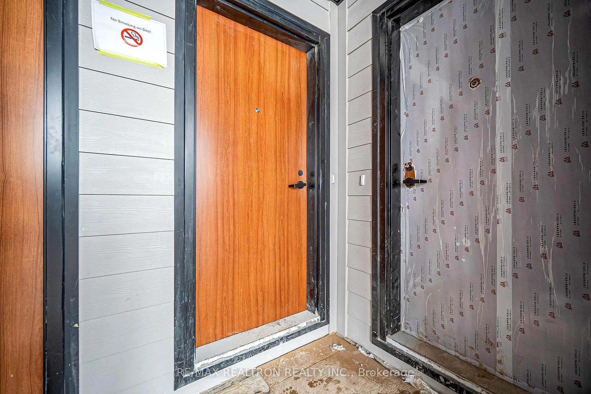 Photo 5 of Unit 516, 30 Markdale Lane, Markham, Middlefield — HOMEH