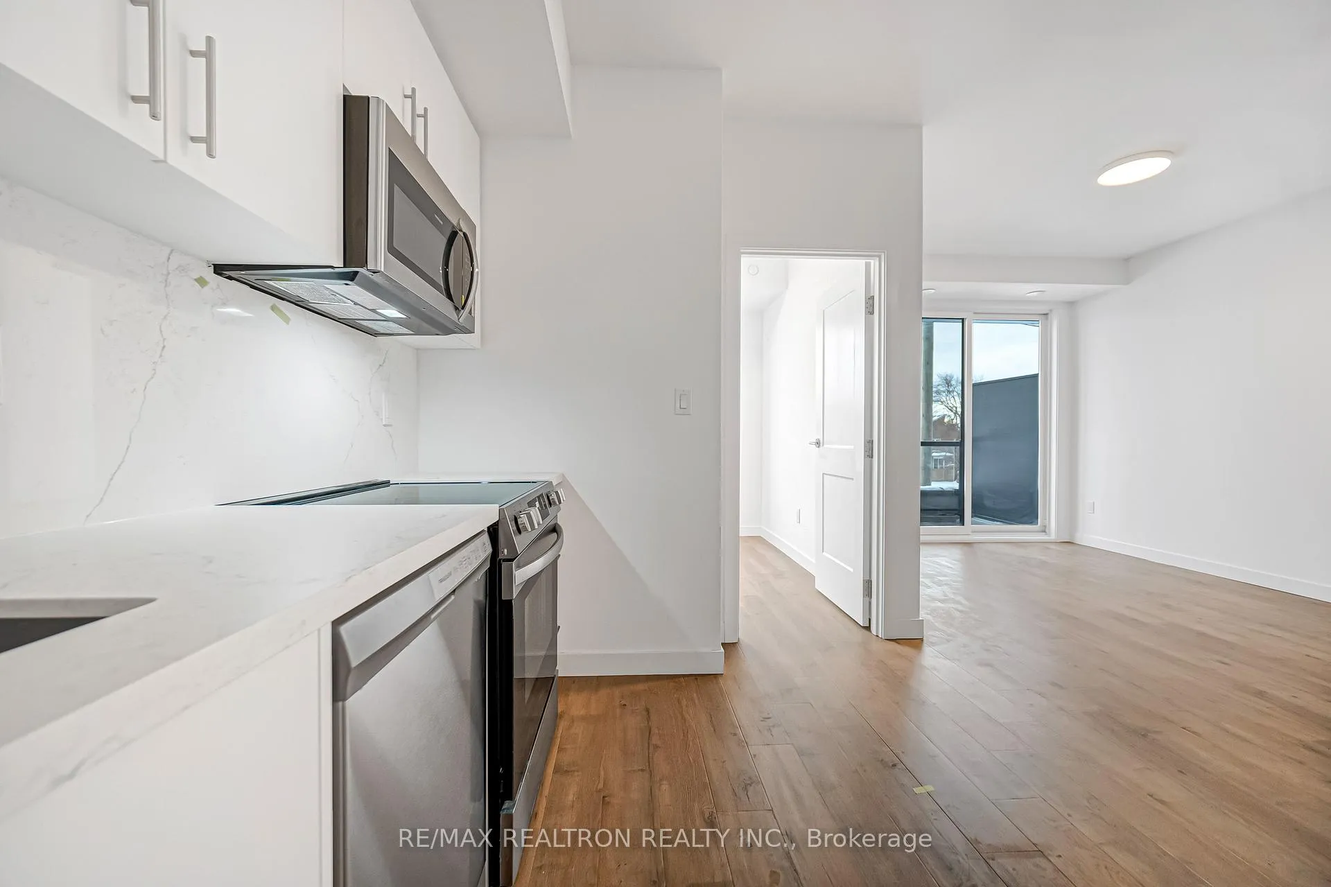 Photo 16 of Unit 516, 30 Markdale Lane, Markham, Middlefield — HOMEH