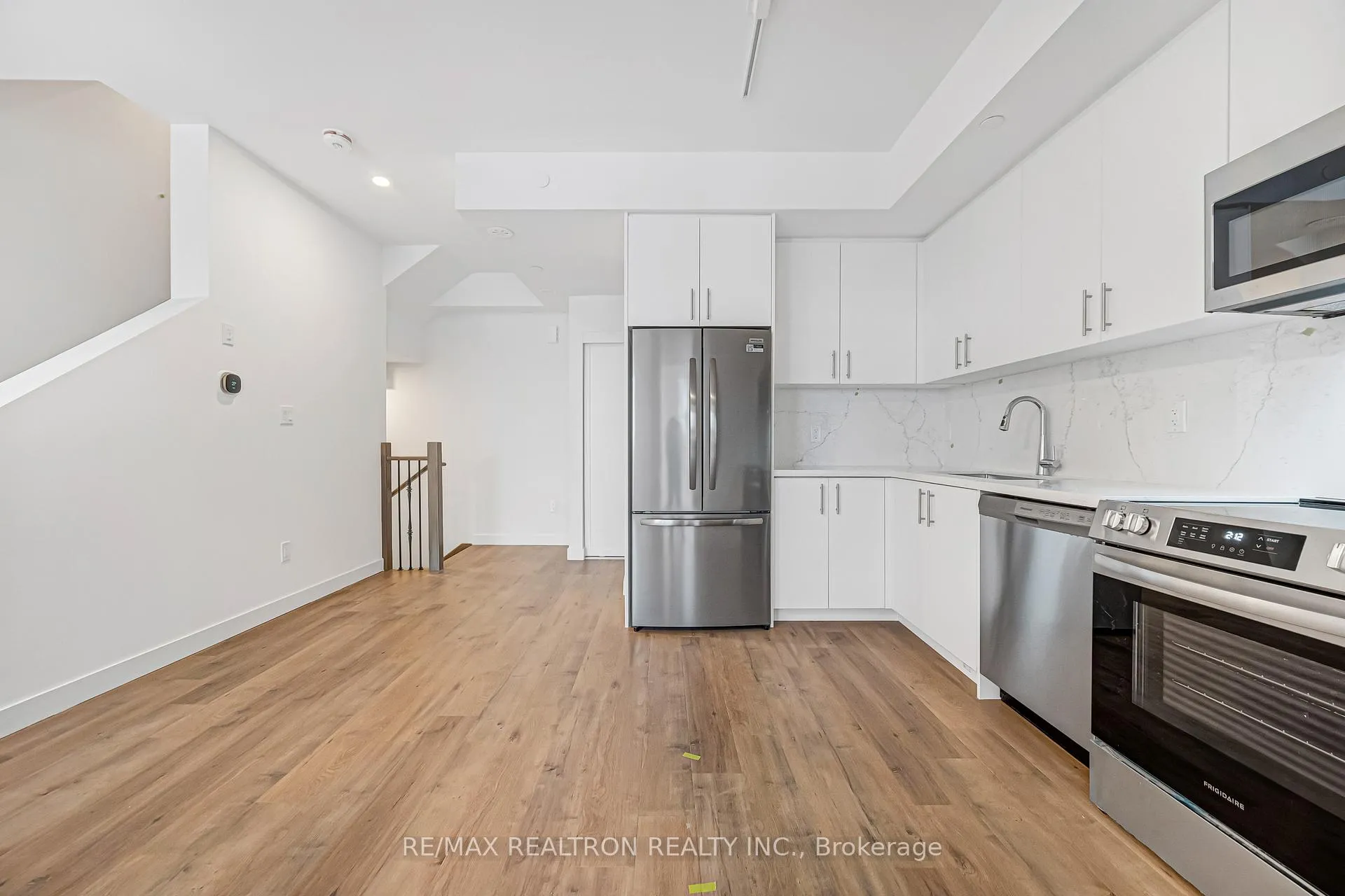 Photo 28 of Unit 516, 30 Markdale Lane, Markham, Middlefield — HOMEH