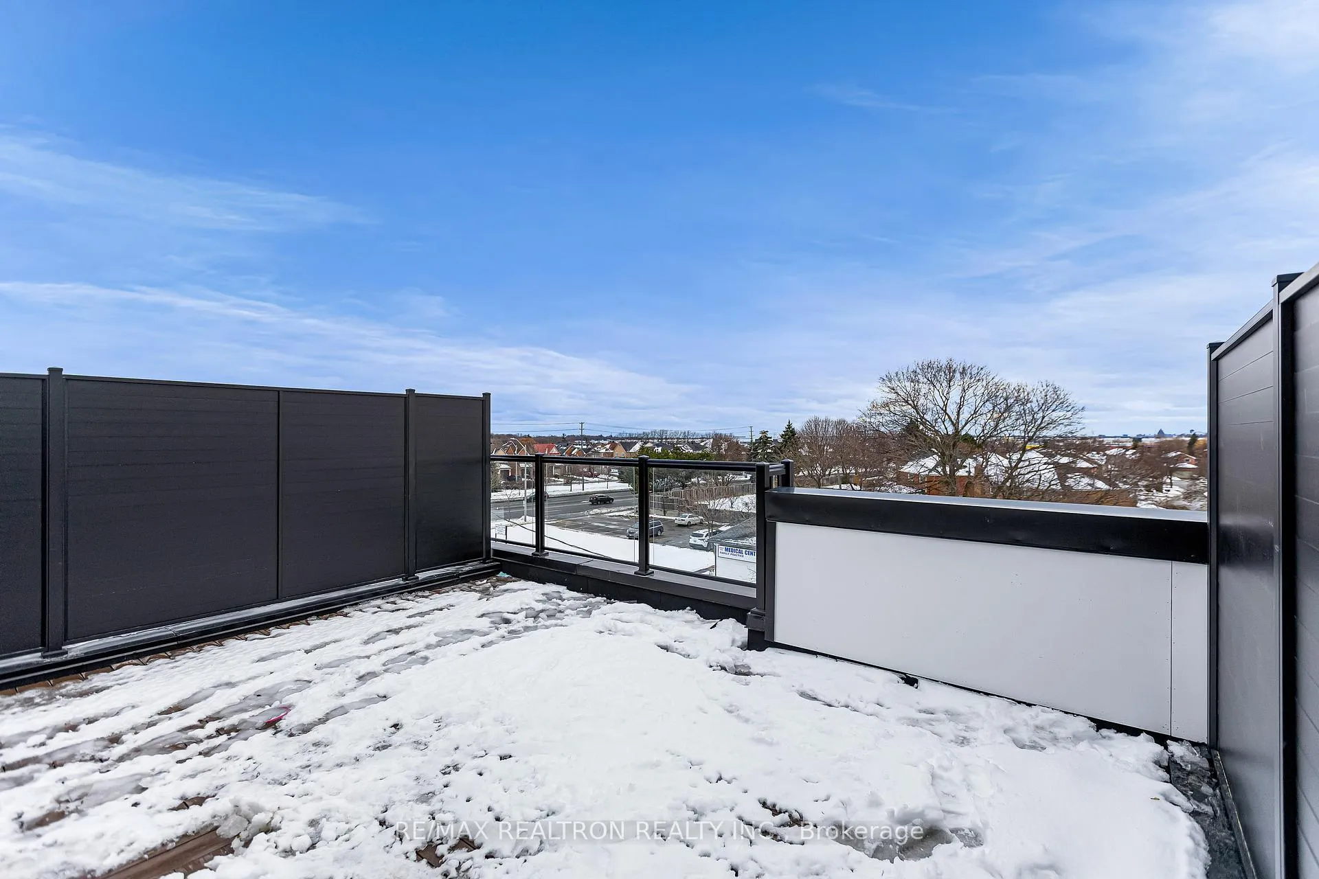 Photo 41 of Unit 516, 30 Markdale Lane, Markham, Middlefield — HOMEH
