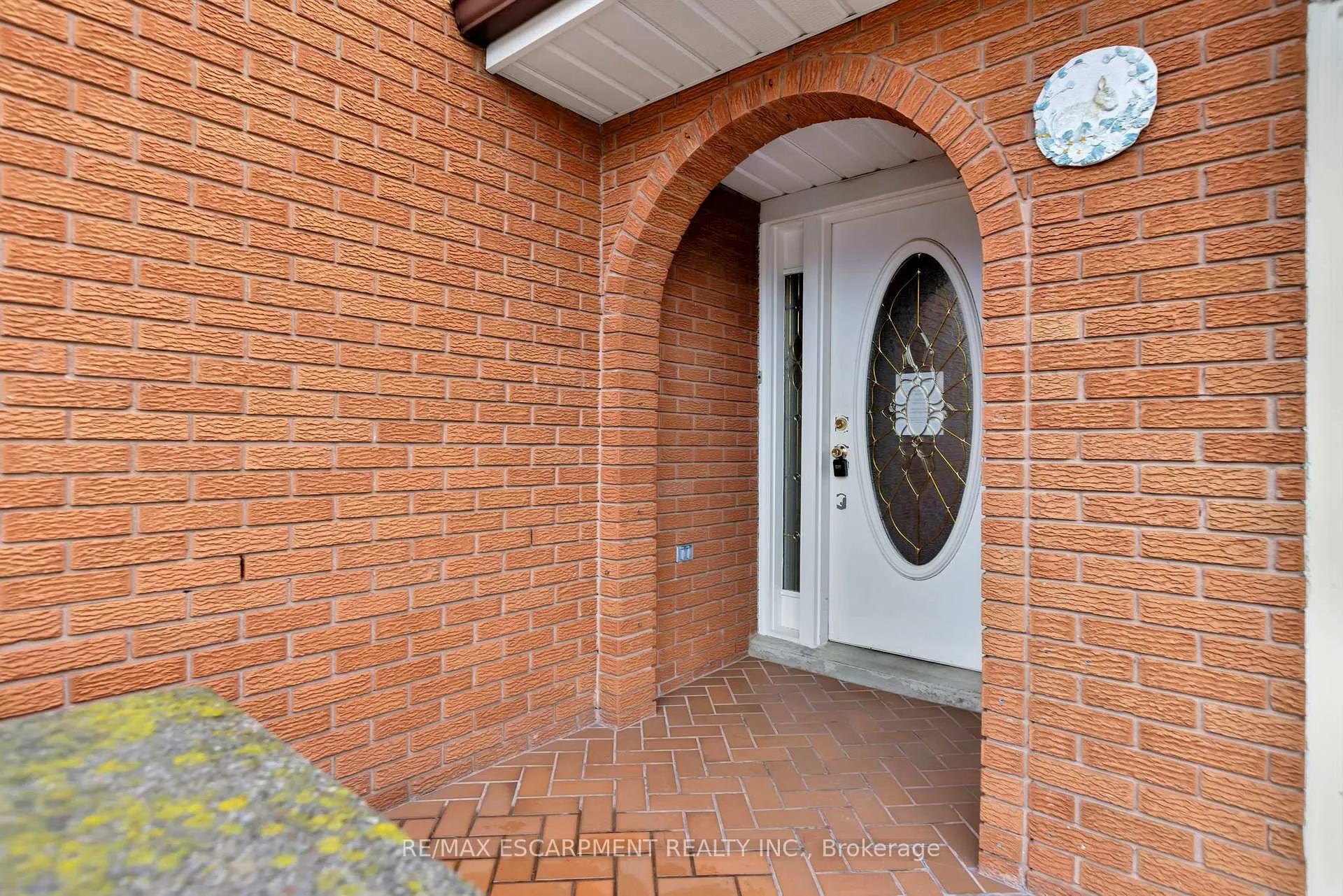 Photo 3 of 11 Marcella Crescent, Hamilton, Gershome — HOMEH