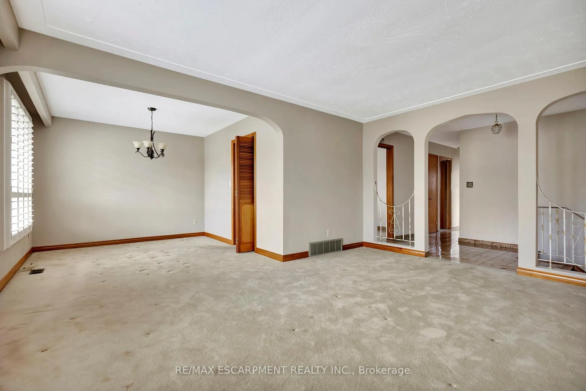 Photo 7 of 11 Marcella Crescent, Hamilton, Gershome — HOMEH