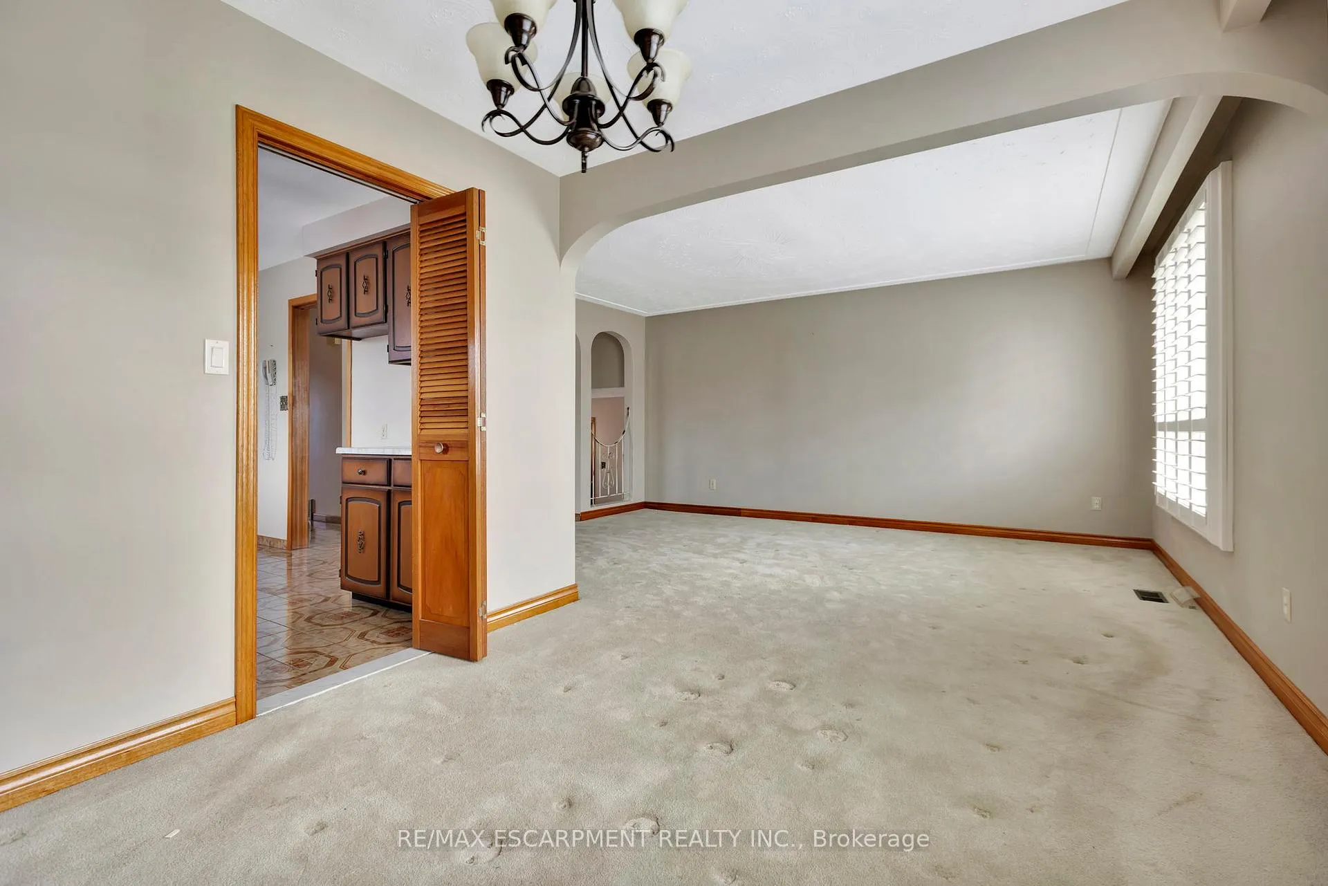Photo 10 of 11 Marcella Crescent, Hamilton, Gershome — HOMEH