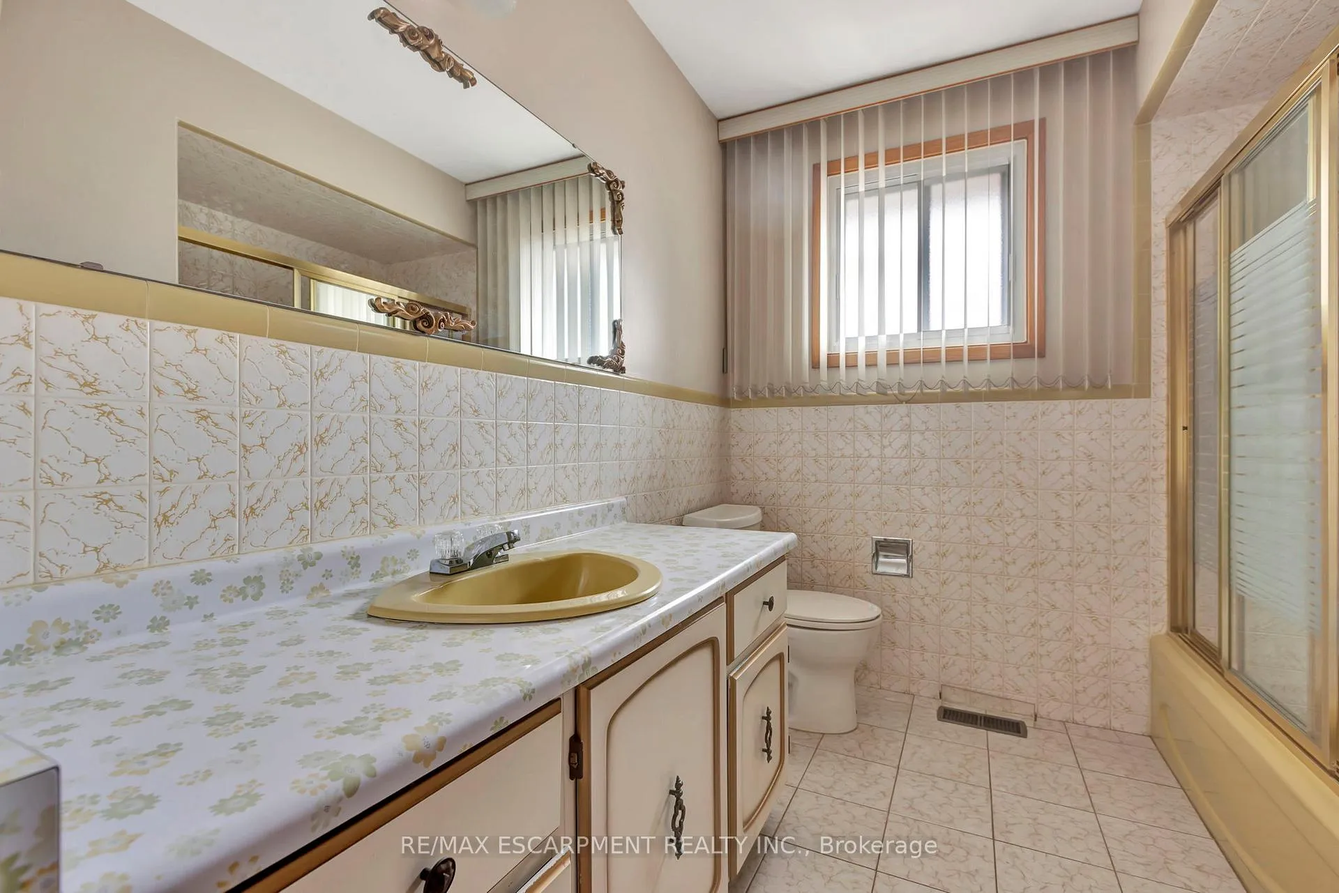 Photo 17 of 11 Marcella Crescent, Hamilton, Gershome — HOMEH