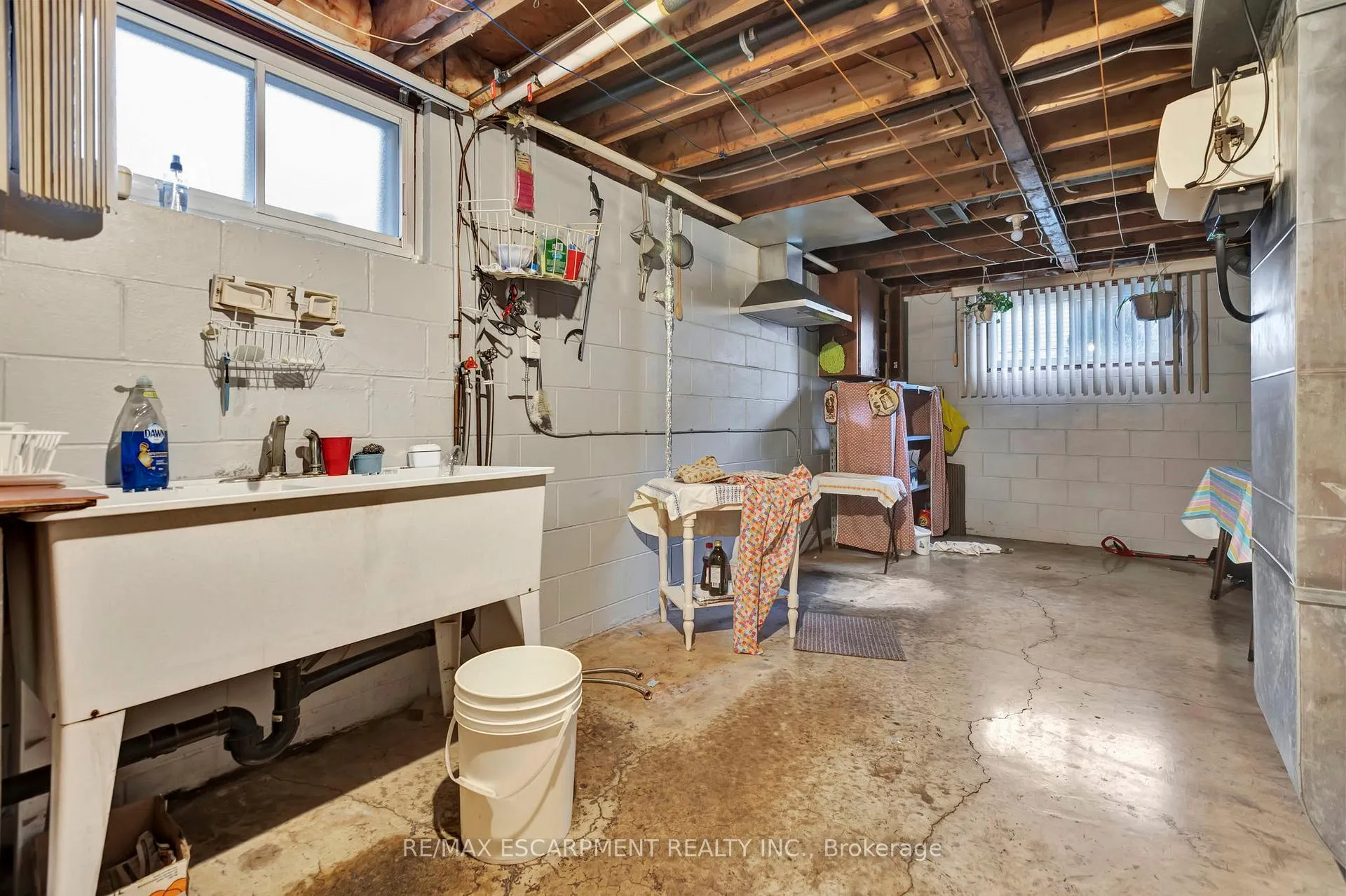 Photo 24 of 11 Marcella Crescent, Hamilton, Gershome — HOMEH