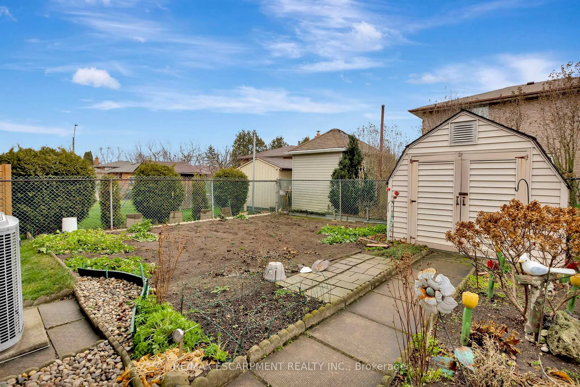 Photo 27 of 11 Marcella Crescent, Hamilton, Gershome — HOMEH