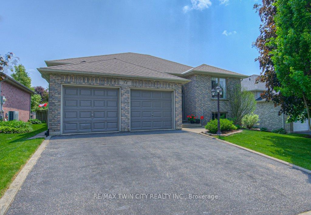Photo 1 of 58 Bradbury Crescent, Brant, Paris — HOMEH