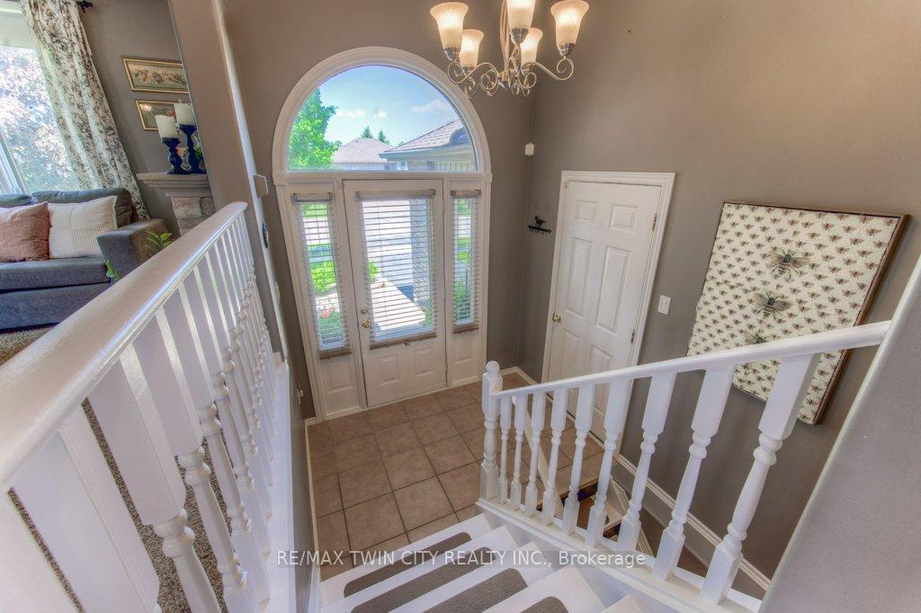 Photo 3 of 58 Bradbury Crescent, Brant, Paris — HOMEH