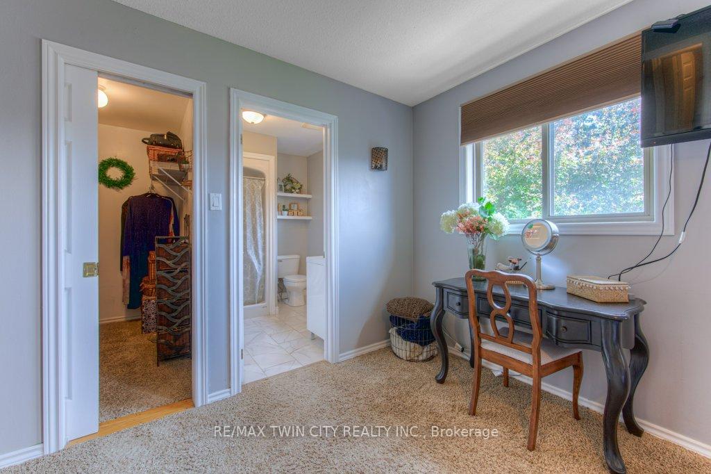 Photo 11 of 58 Bradbury Crescent, Brant, Paris — HOMEH