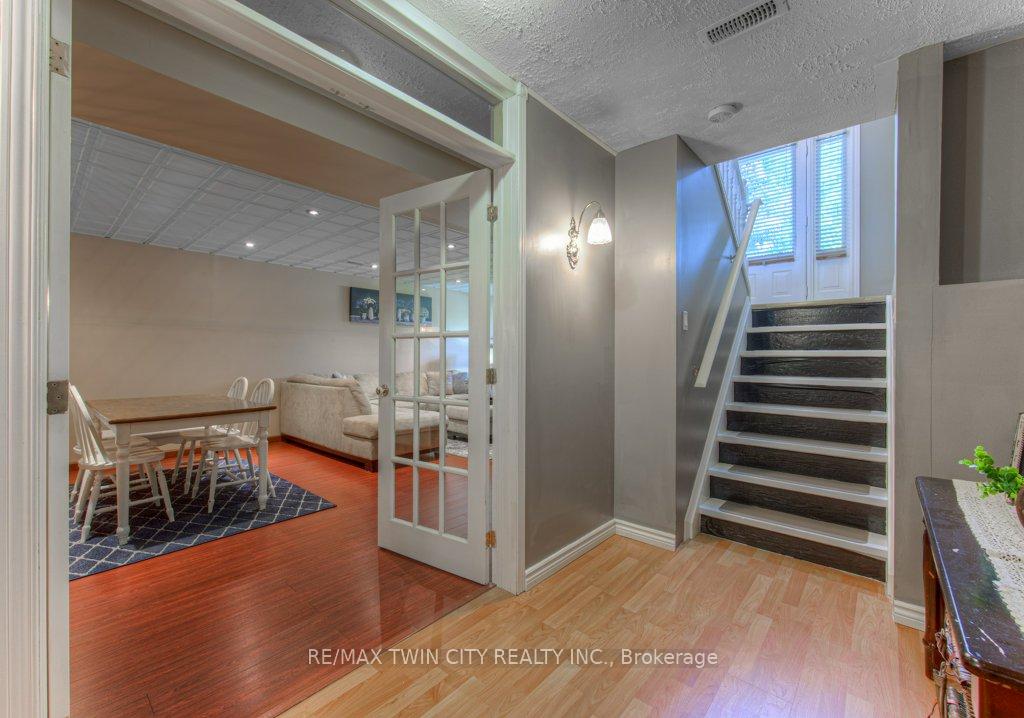 Photo 15 of 58 Bradbury Crescent, Brant, Paris — HOMEH