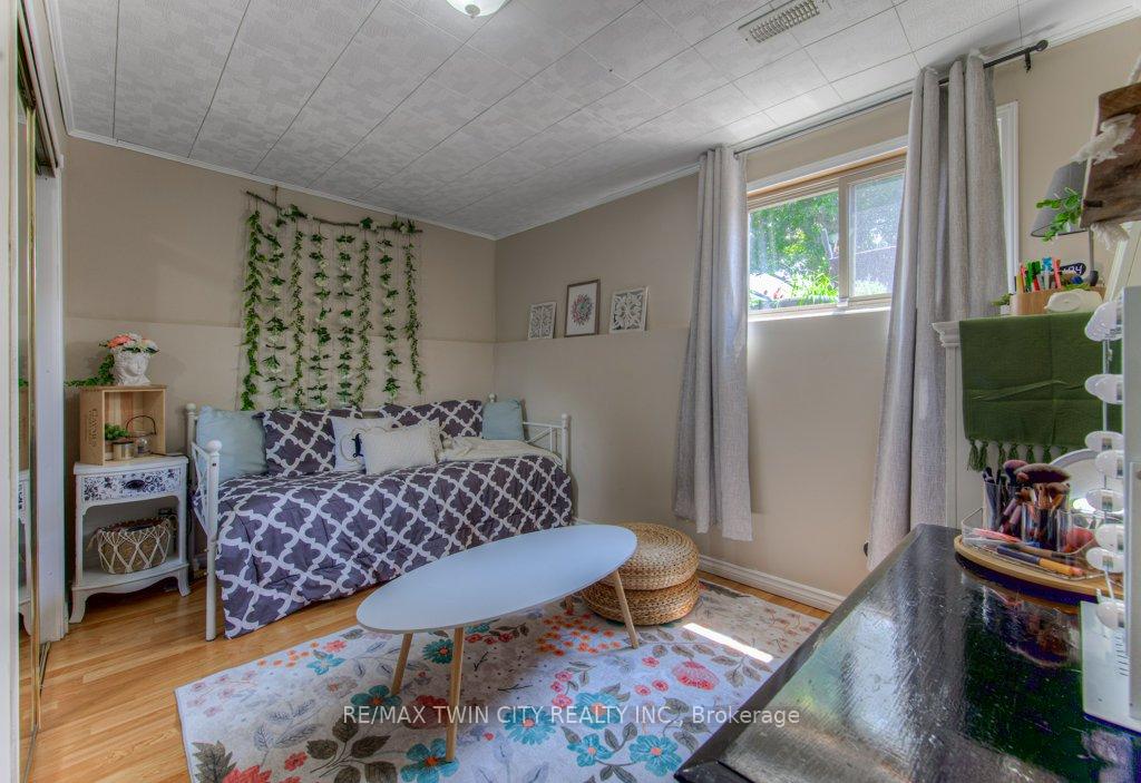 Photo 19 of 58 Bradbury Crescent, Brant, Paris — HOMEH