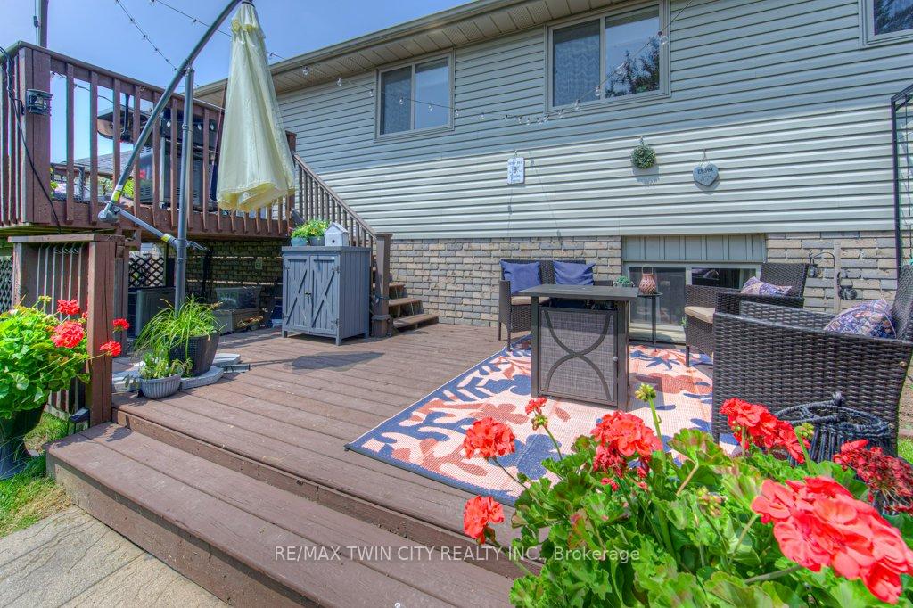 Photo 25 of 58 Bradbury Crescent, Brant, Paris — HOMEH