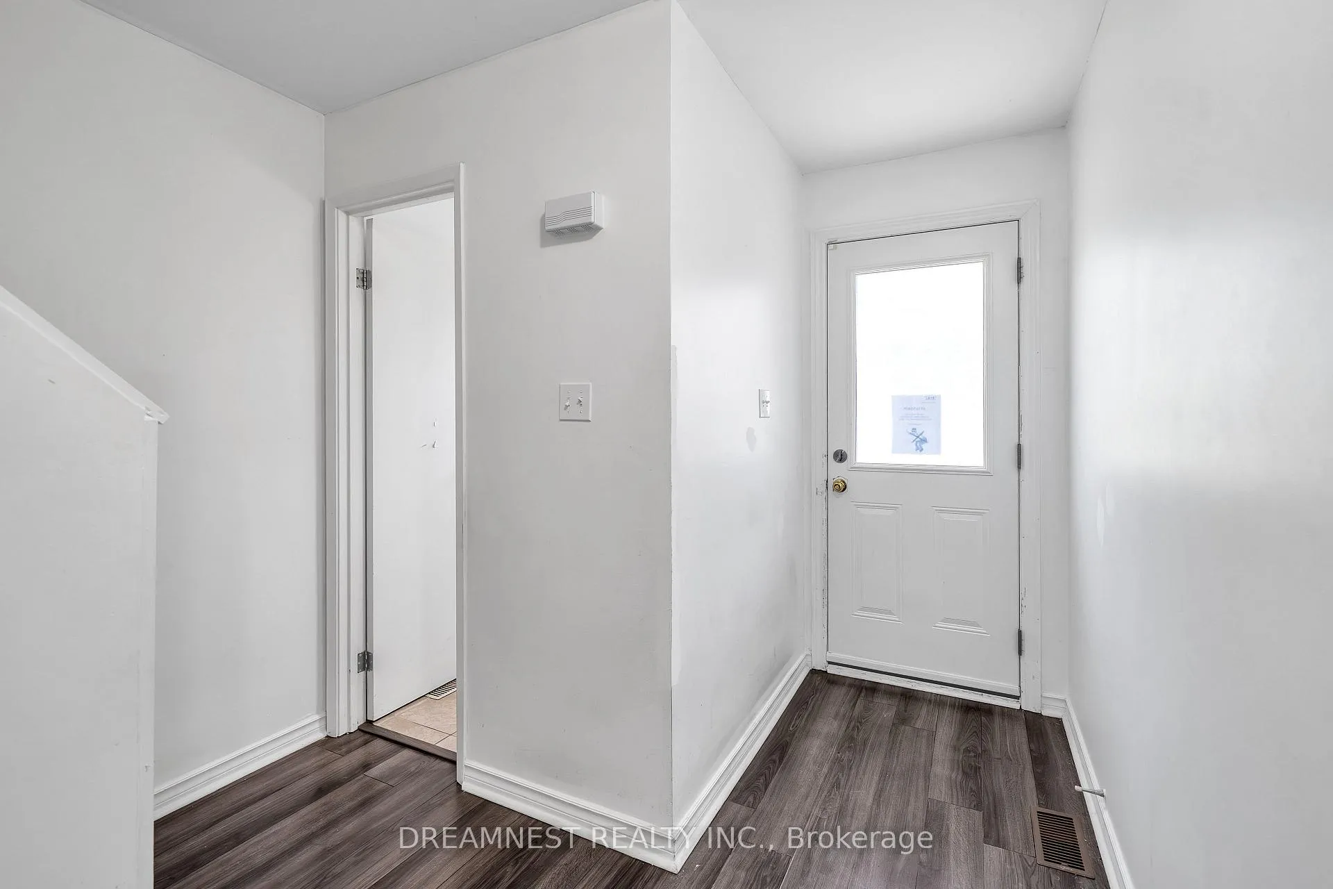 Photo 2 of Unit 17, 31 Parker Crescent, Ajax, South West — HOMEH