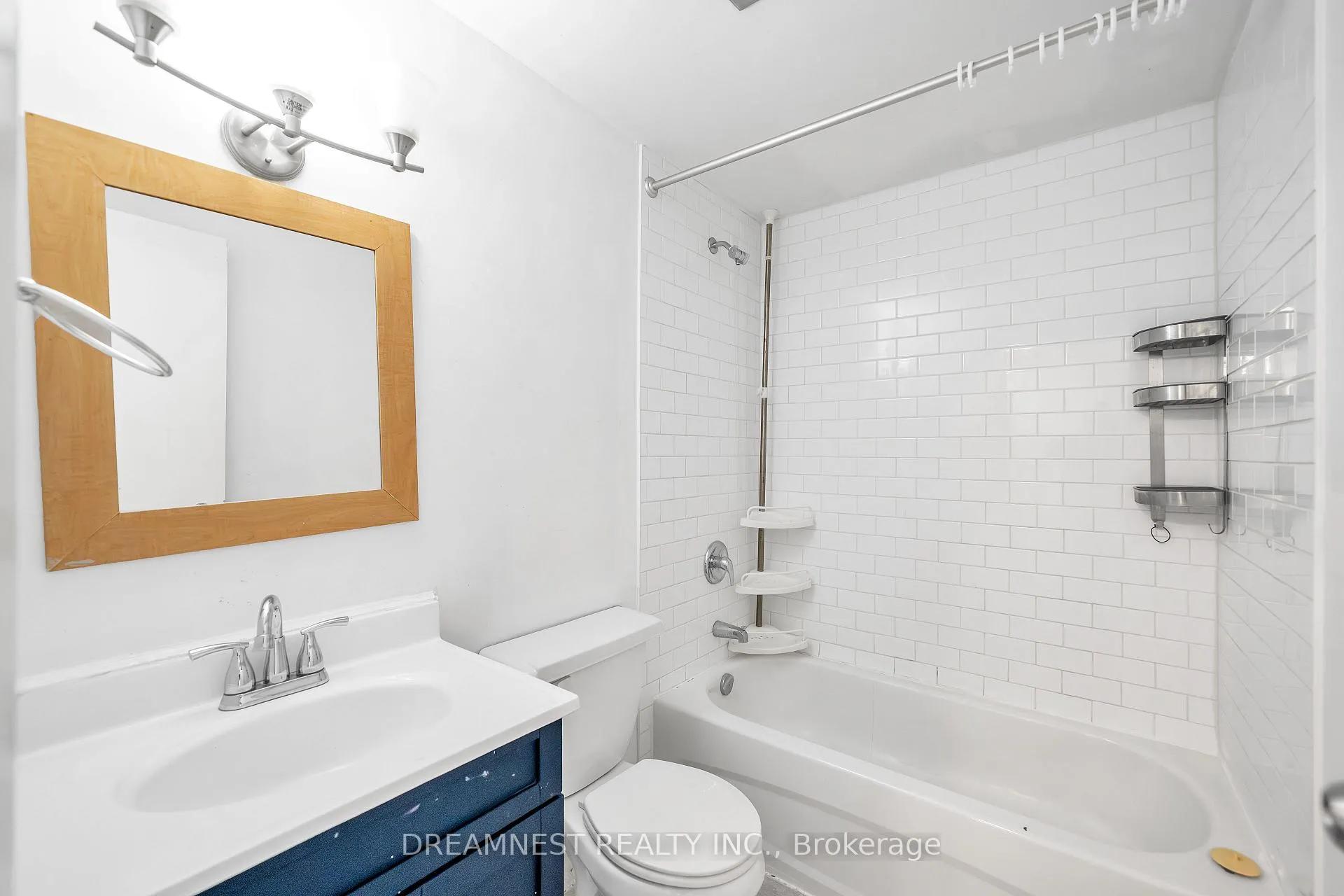 Photo 11 of Unit 17, 31 Parker Crescent, Ajax, South West — HOMEH