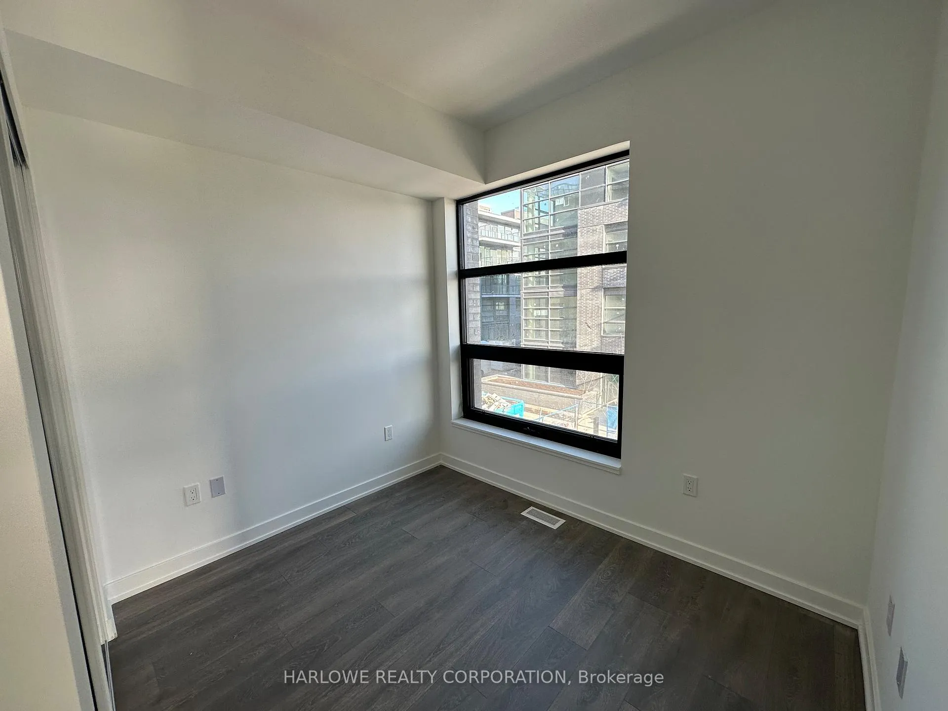 Photo 5 of Unit 166 E, 1610 Charles Street E, Whitby, Port Whitby — HOMEH