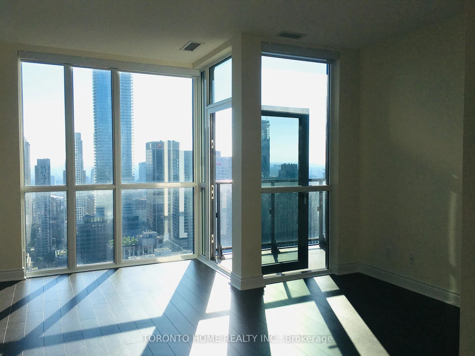 Photo 4 of Unit PH07, 28 Ted Rogers Way, Toronto, Church-Yonge Corridor — HOMEH
