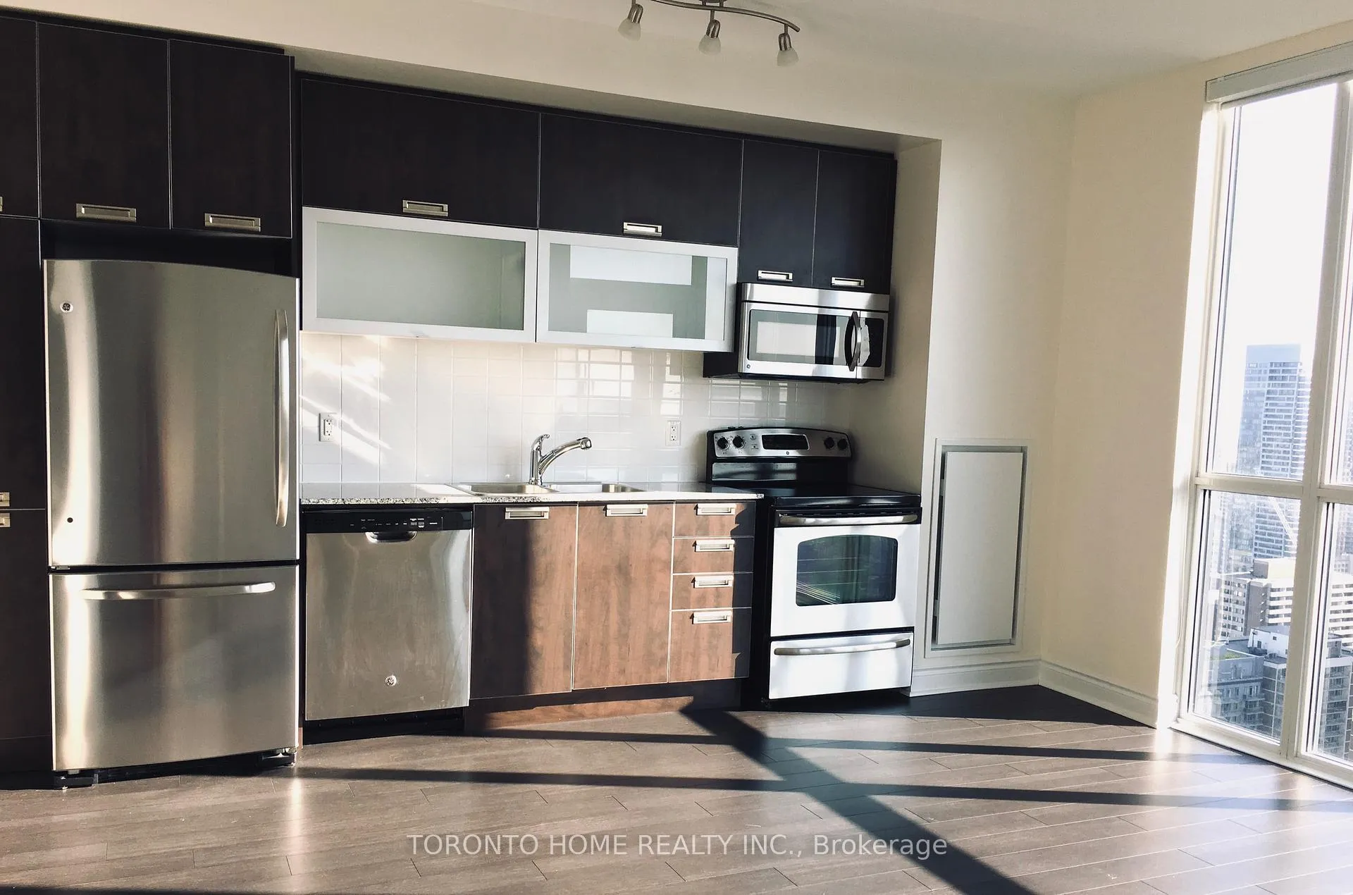Photo 6 of Unit PH07, 28 Ted Rogers Way, Toronto, Church-Yonge Corridor — HOMEH