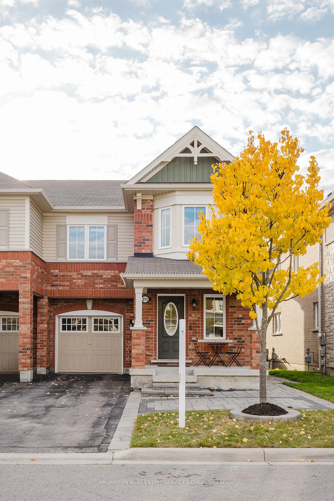 Photo 15 of 215 Payne Crescent, Aurora, Rural Aurora — HOMEH