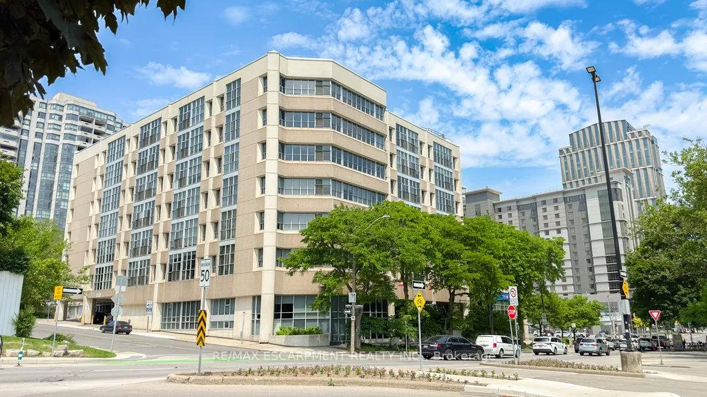 Photo 2 of Unit 102, 66 Bay Street S, Hamilton, Durand — HOMEH
