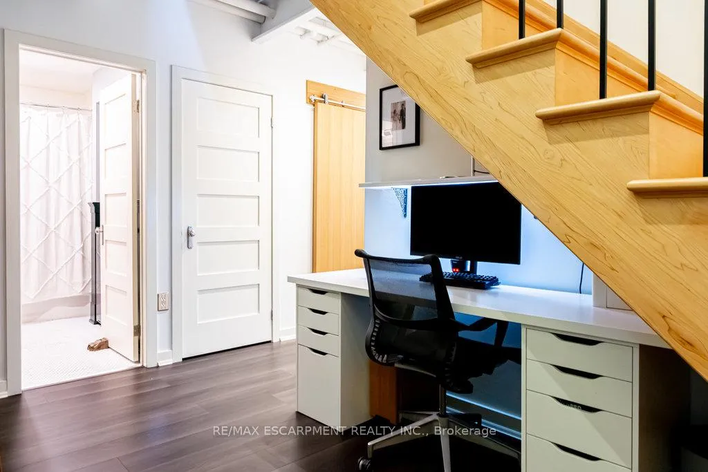 Photo 6 of Unit 102, 66 Bay Street S, Hamilton, Durand — HOMEH