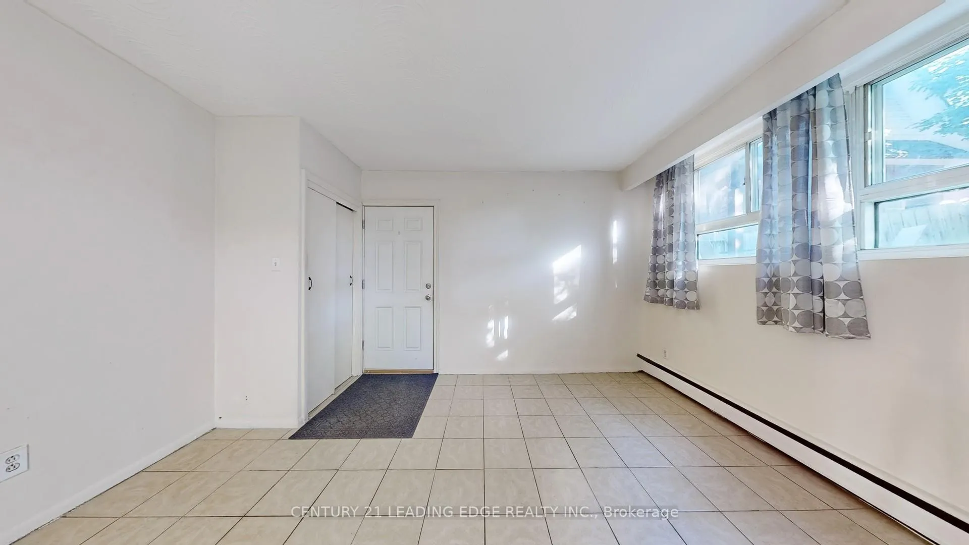 Photo 11 of Unit 1, 97 Elgin Street W, Oshawa, O'Neill — HOMEH