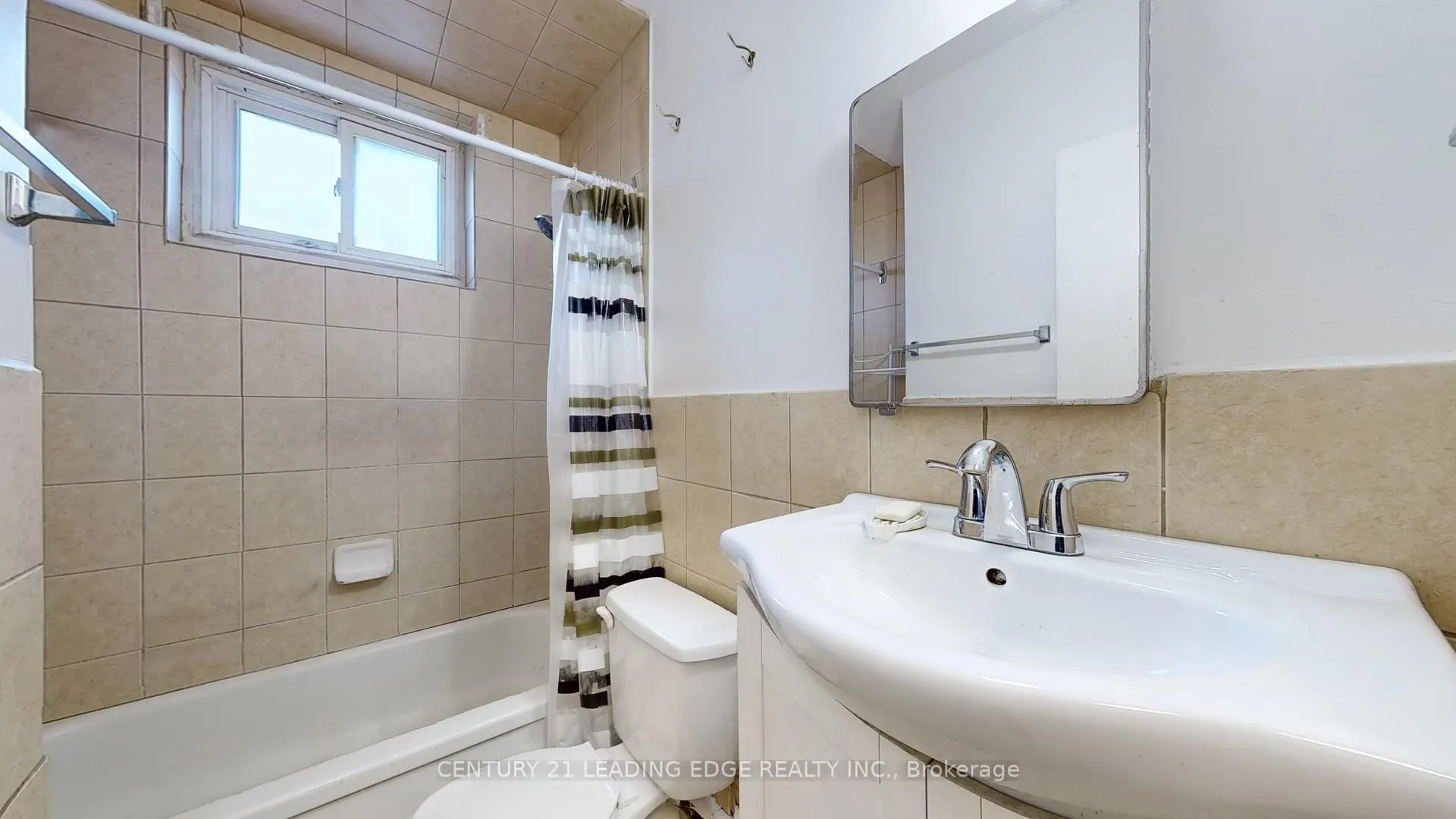 Photo 21 of Unit 1, 97 Elgin Street W, Oshawa, O'Neill — HOMEH