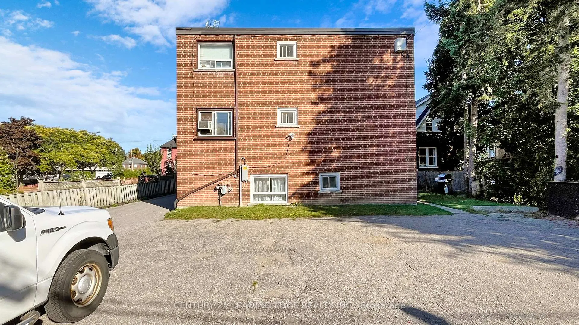 Photo 24 of Unit 1, 97 Elgin Street W, Oshawa, O'Neill — HOMEH