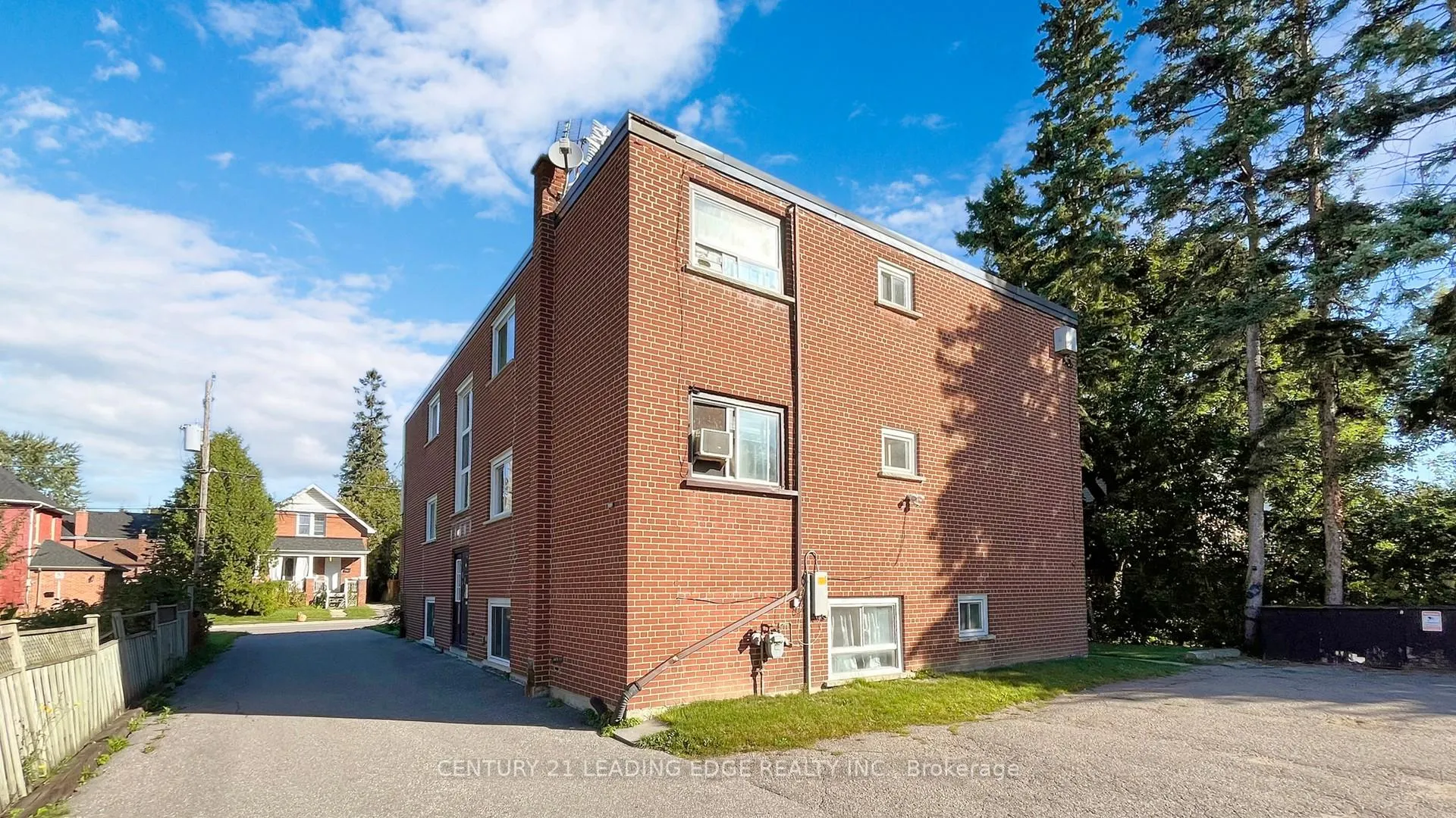 Photo 26 of Unit 1, 97 Elgin Street W, Oshawa, O'Neill — HOMEH