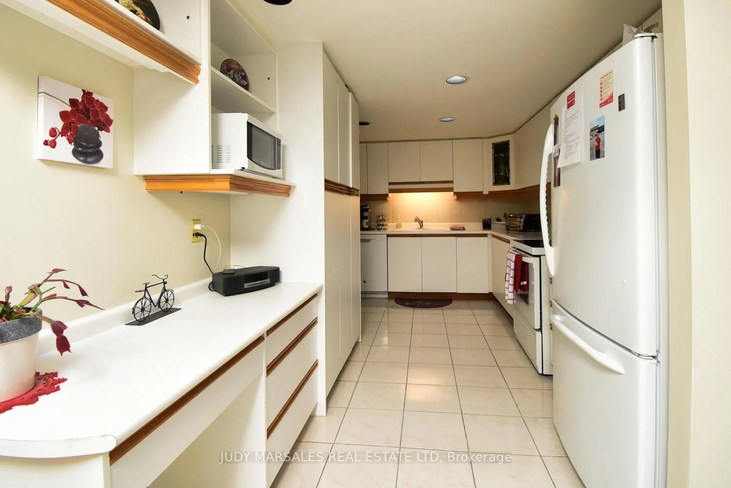 Photo 16 of Unit PH3, 150 Wilson Street W, Hamilton, Ancaster — HOMEH