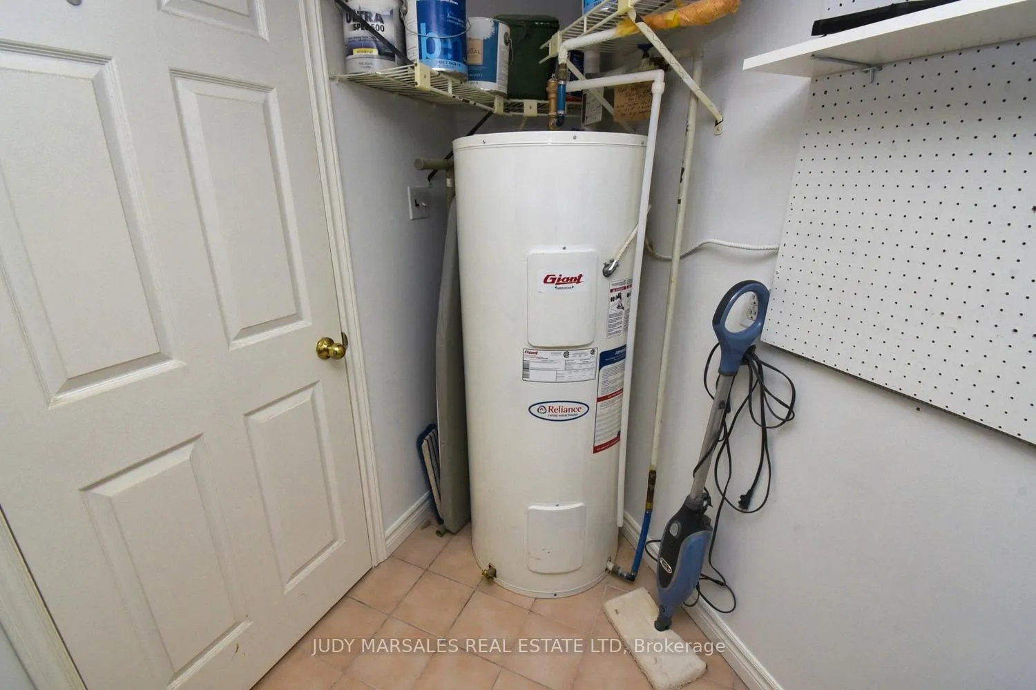Photo 32 of Unit PH3, 150 Wilson Street W, Hamilton, Ancaster — HOMEH