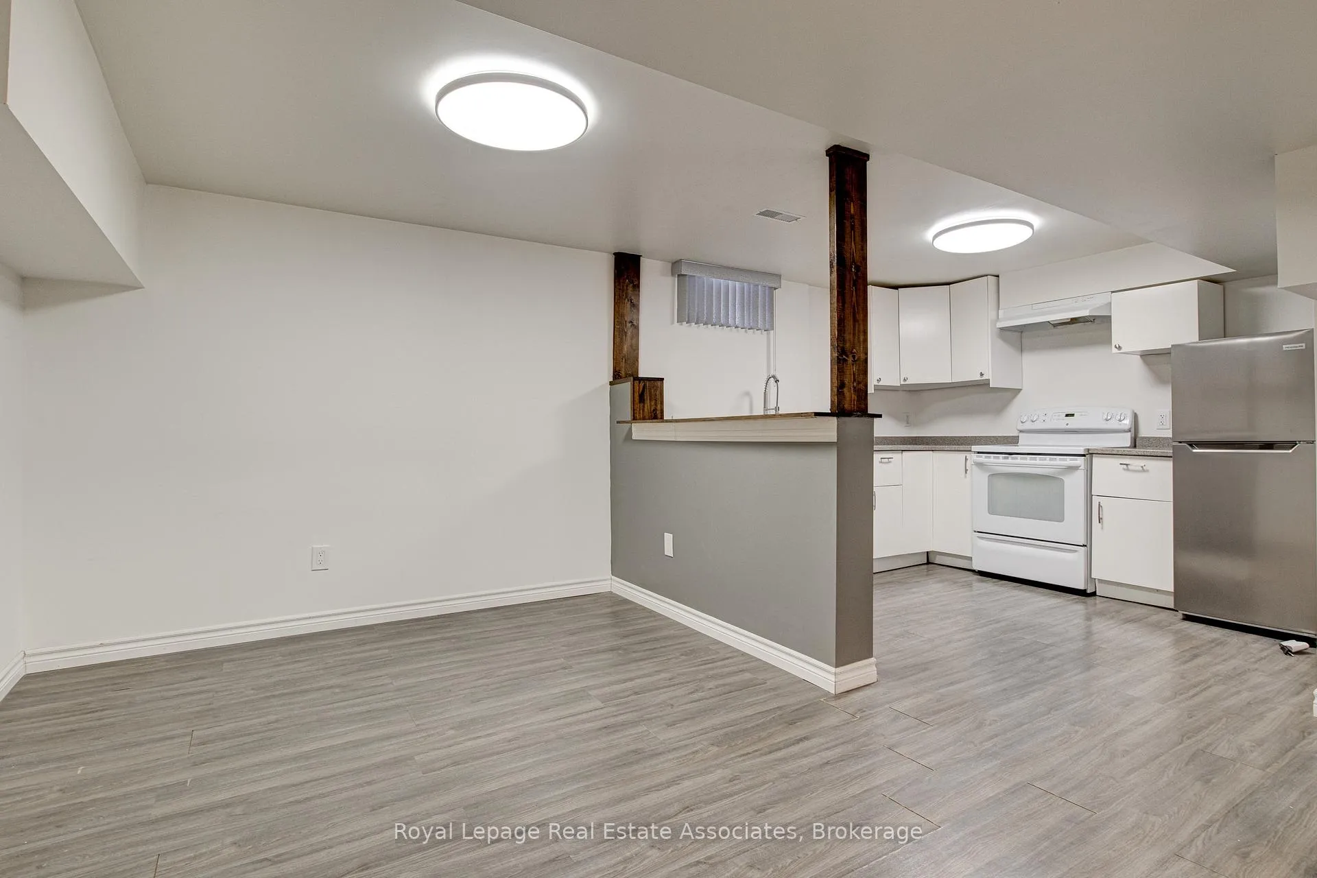 Photo 5 of Unit 2, 45 Bond Street, Kitchener — HOMEH