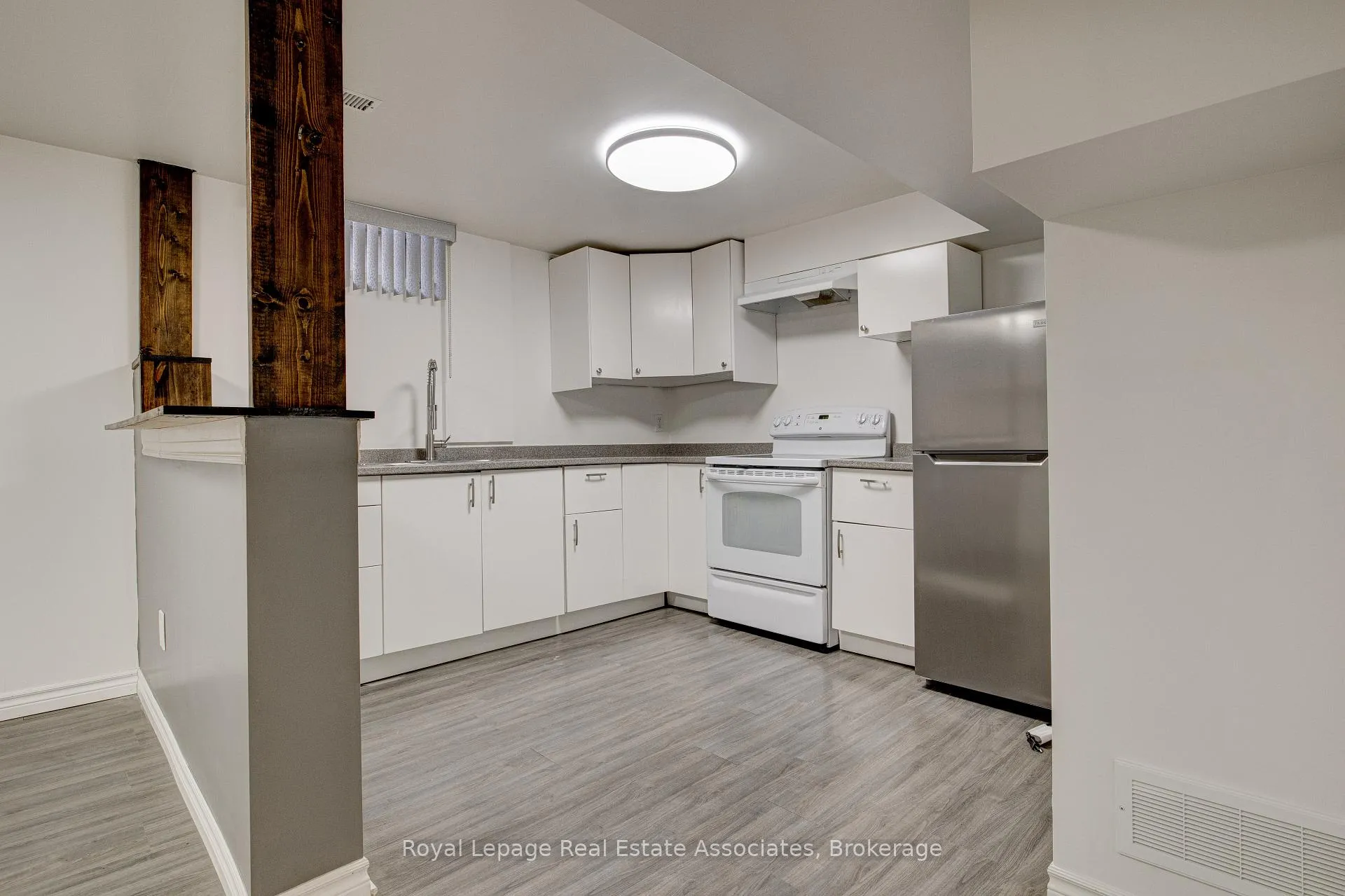 Photo 9 of Unit 2, 45 Bond Street, Kitchener — HOMEH