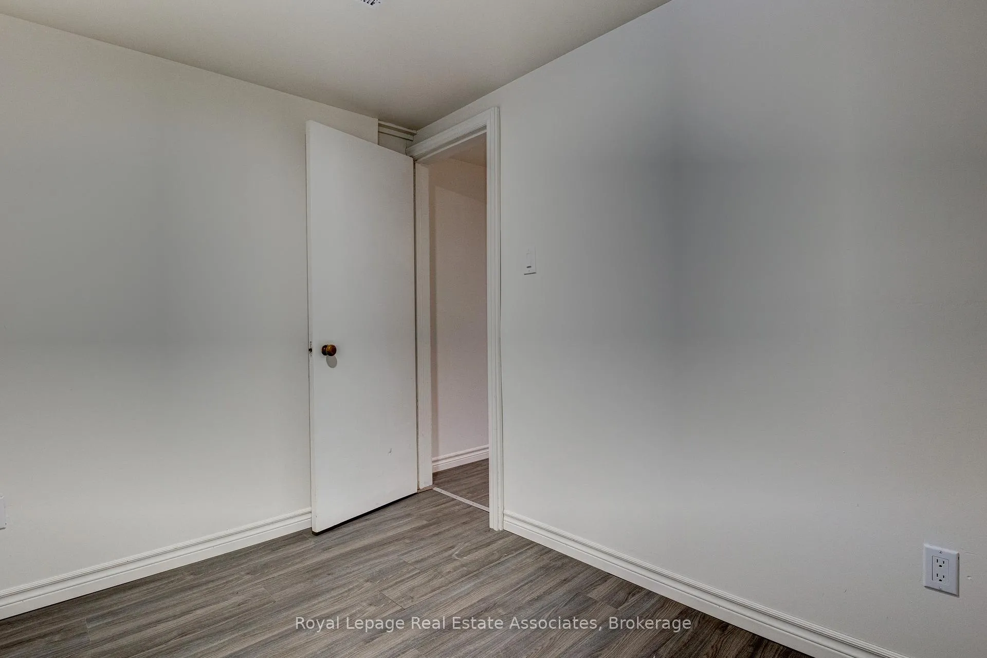 Photo 20 of Unit 2, 45 Bond Street, Kitchener — HOMEH