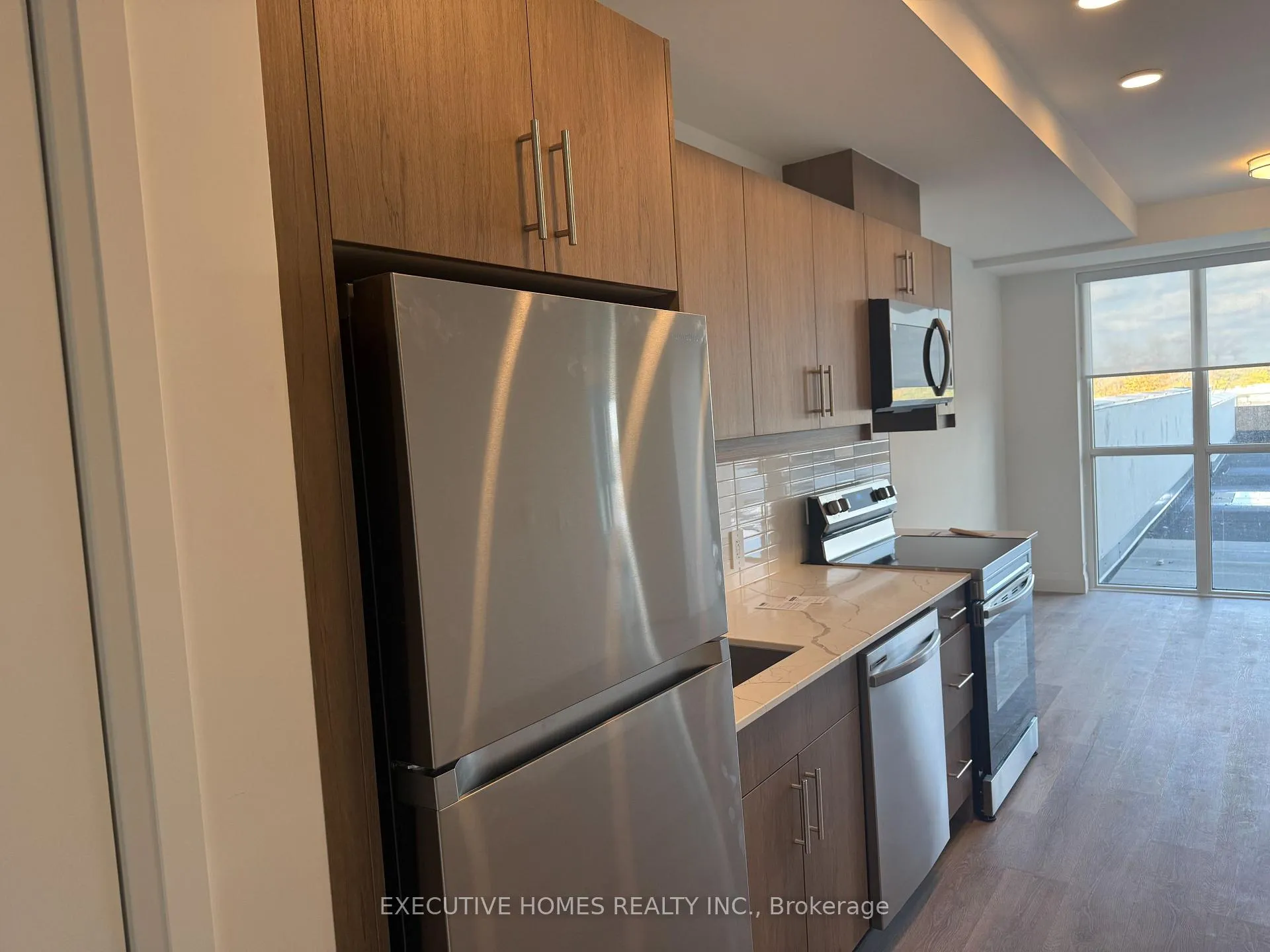 Photo 1 of 1333 Weber Street E, Kitchener, Stanley Park — HOMEH