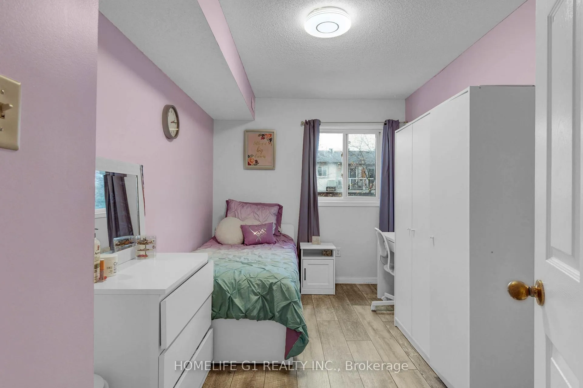 Photo 12 of 239 Ferndale Drive S, Barrie, Ardagh — HOMEH