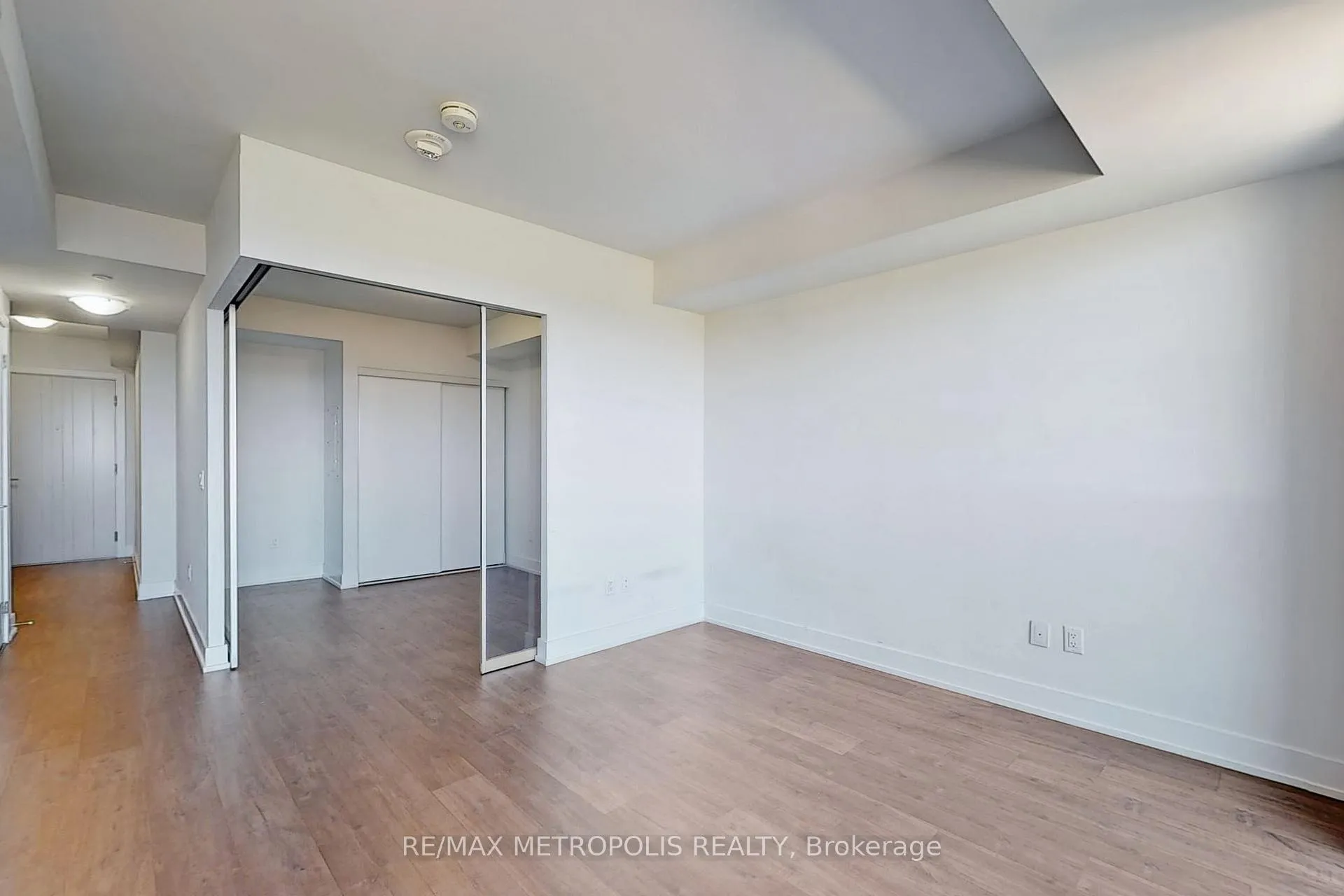 Photo 7 of Unit 2101, 2550 Simcoe Street N, Oshawa, Windfields — HOMEH