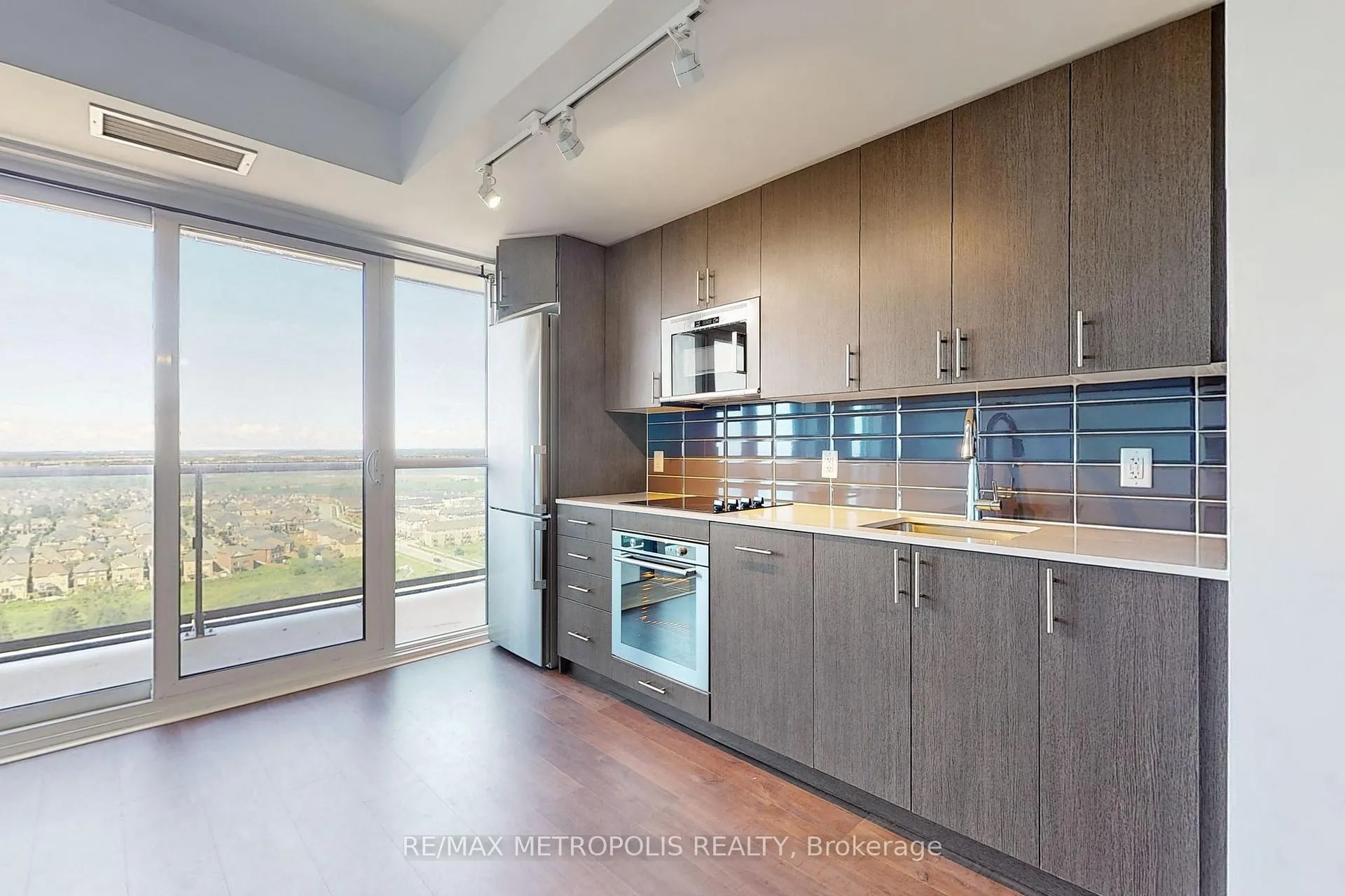 Photo 9 of Unit 2101, 2550 Simcoe Street N, Oshawa, Windfields — HOMEH