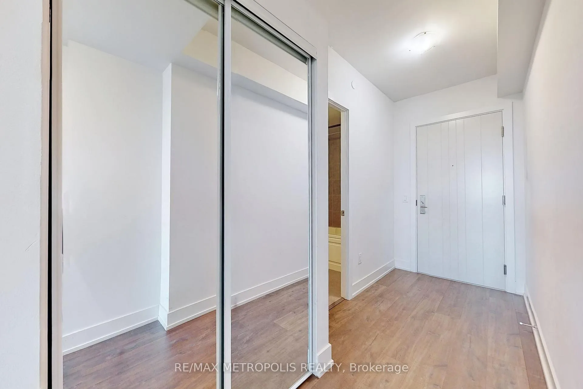 Photo 15 of Unit 2101, 2550 Simcoe Street N, Oshawa, Windfields — HOMEH