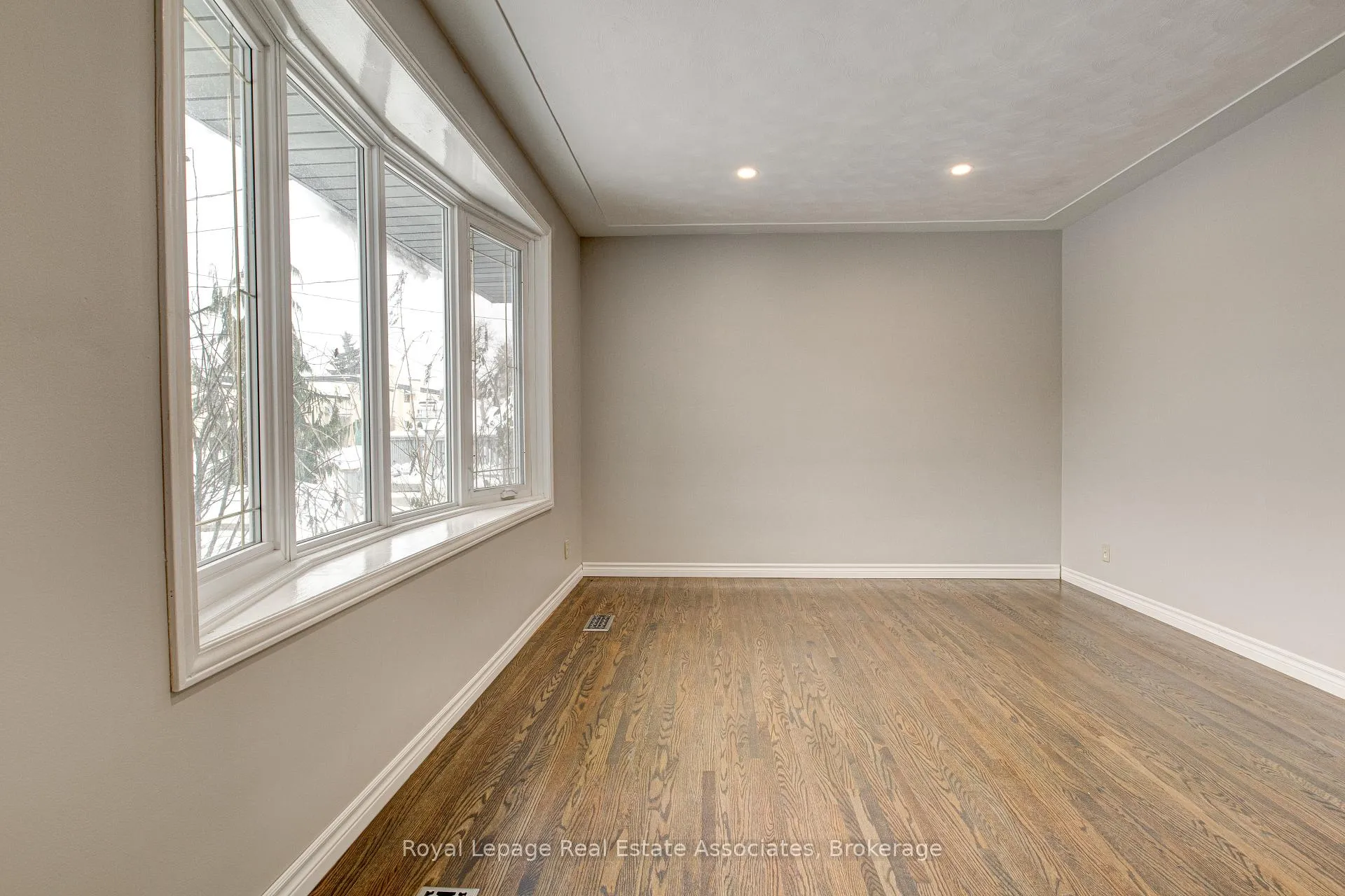Photo 13 of Unit 1, 45 Bond Street, Kitchener — HOMEH