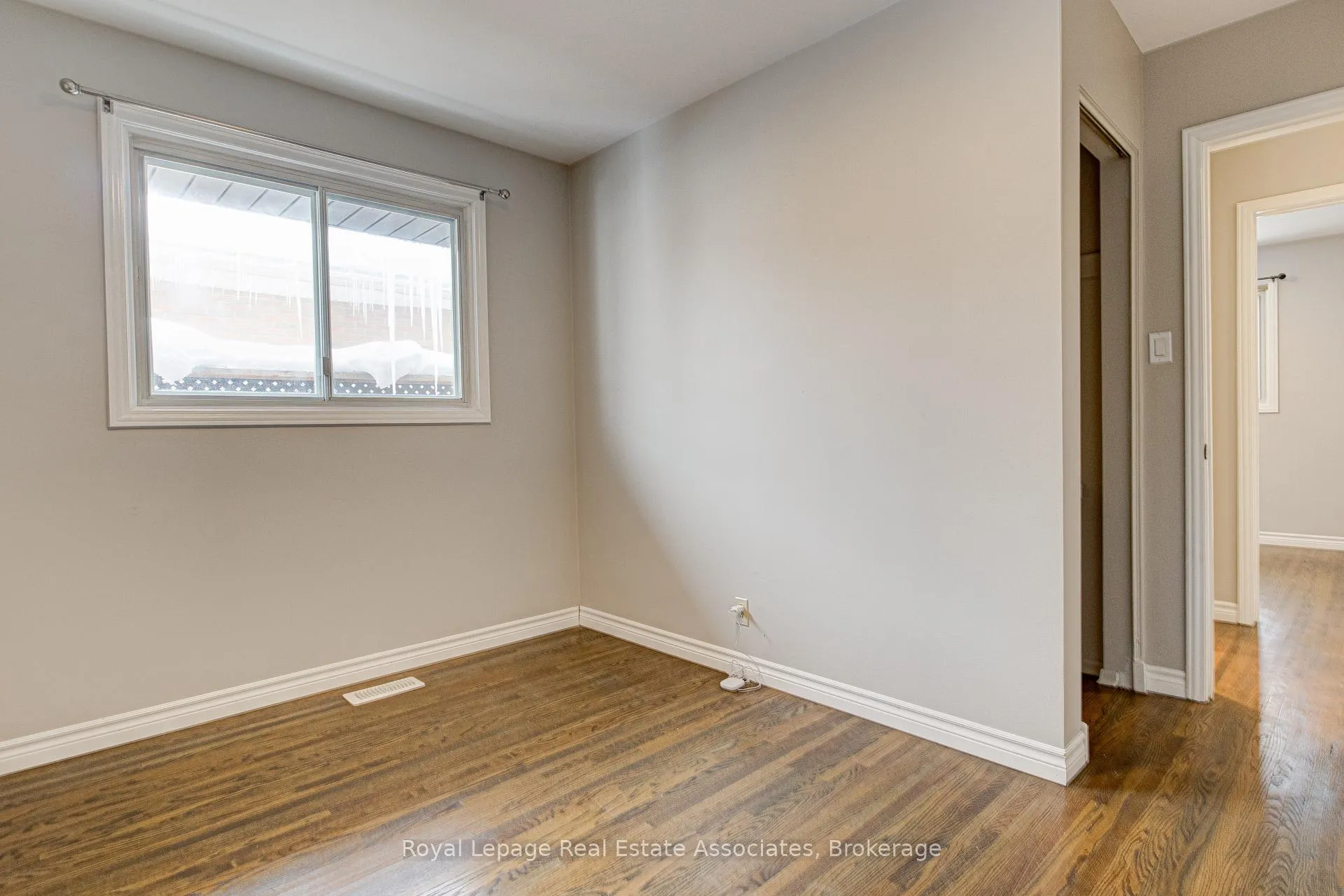Photo 25 of Unit 1, 45 Bond Street, Kitchener — HOMEH