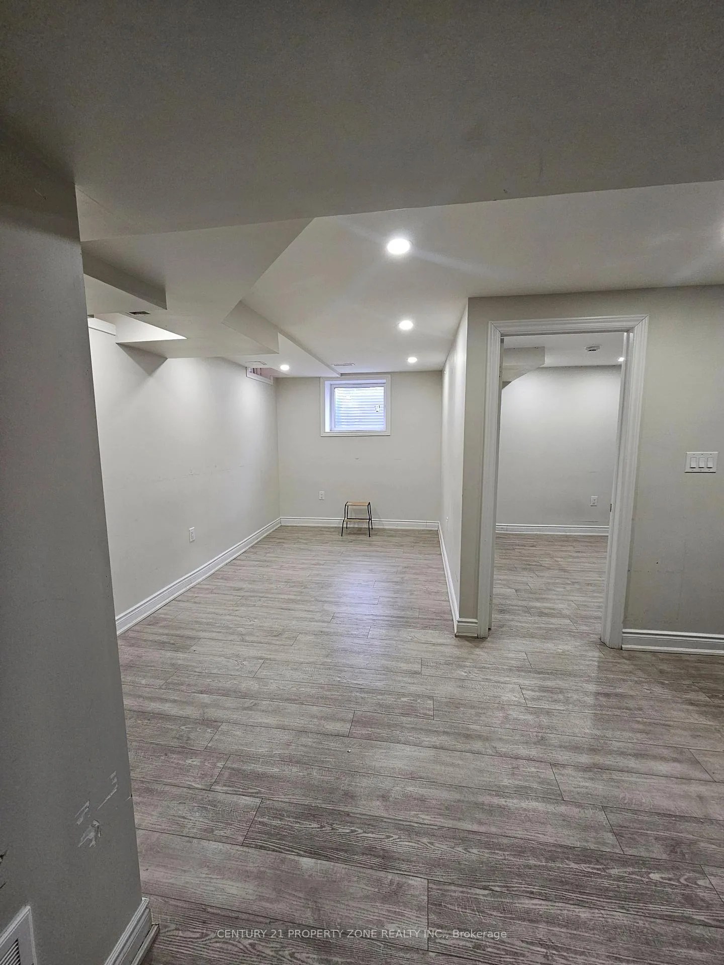 Photo 8 of Unit basement, 42 Loftsmoor Drive, Brampton, Sandringham-Wellington — HOMEH