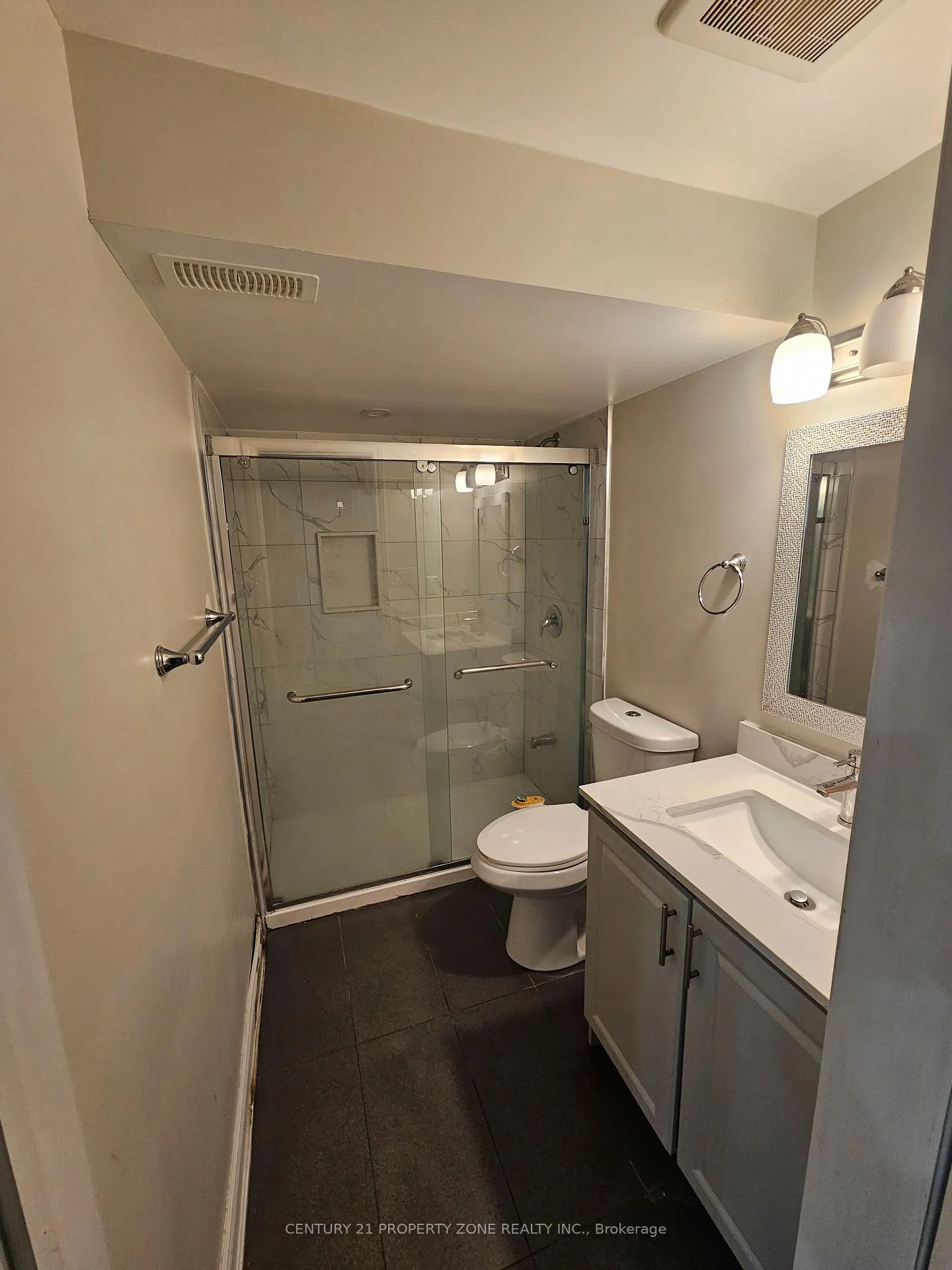 Photo 10 of Unit basement, 42 Loftsmoor Drive, Brampton, Sandringham-Wellington — HOMEH